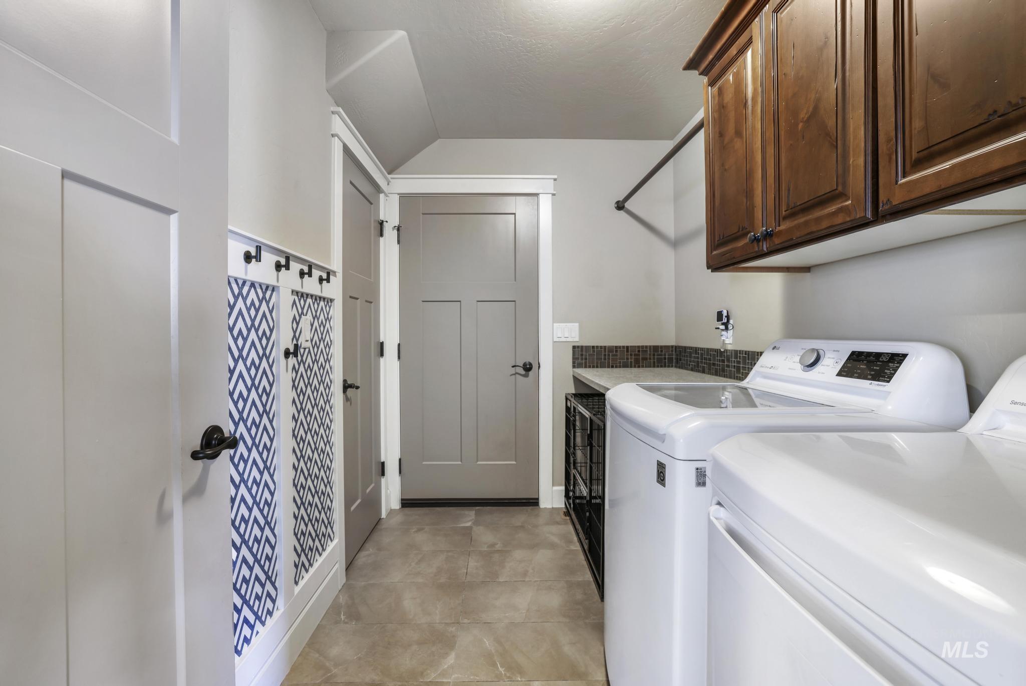 1011 Bell Ln Property Photo 32