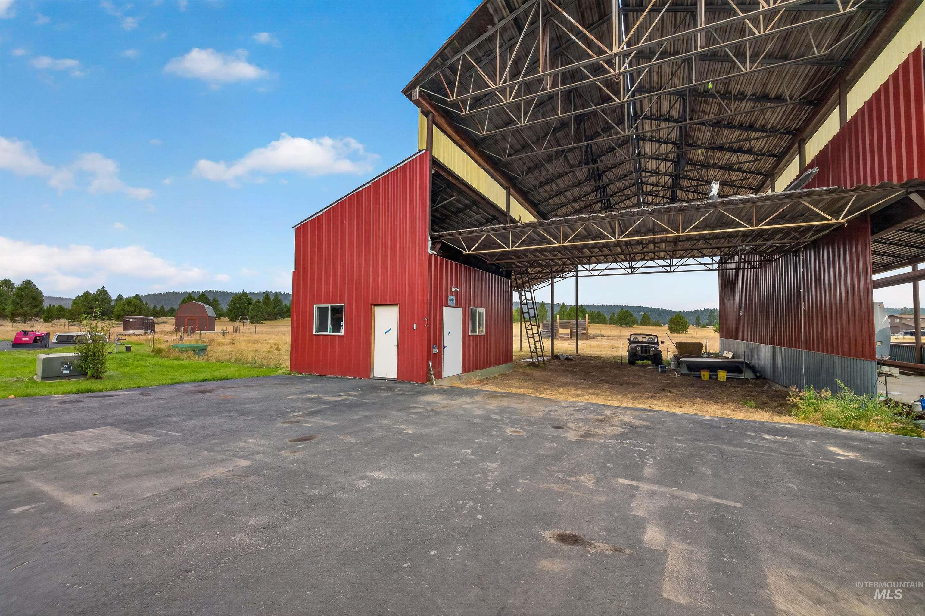 98999480 Property Photo 11