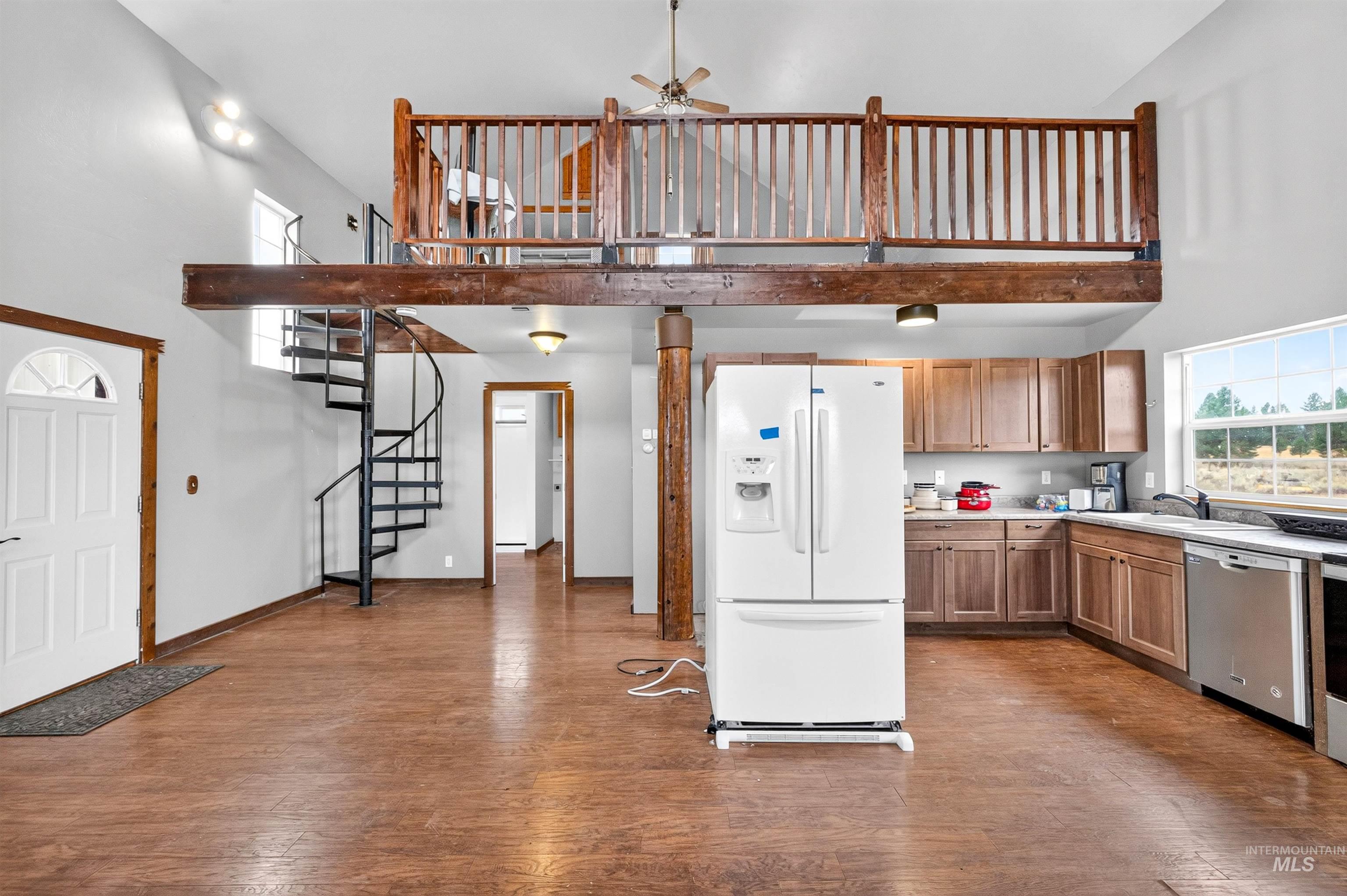 98999480 Property Photo 18