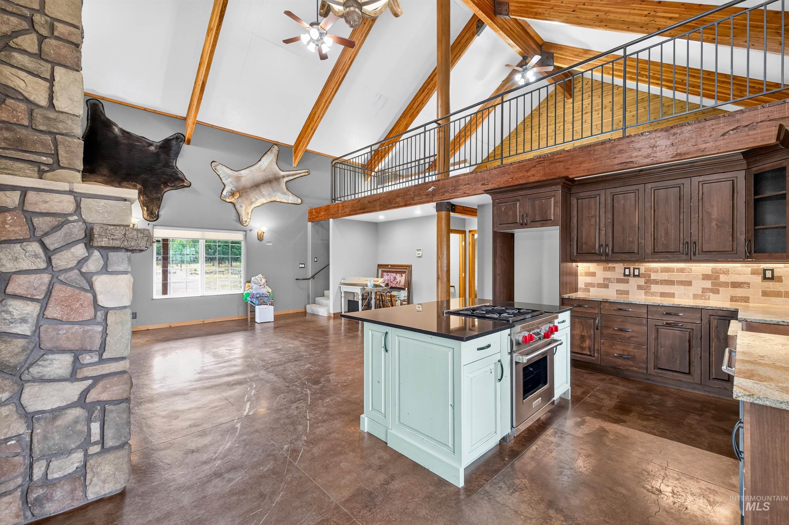 98999480 Property Photo 34