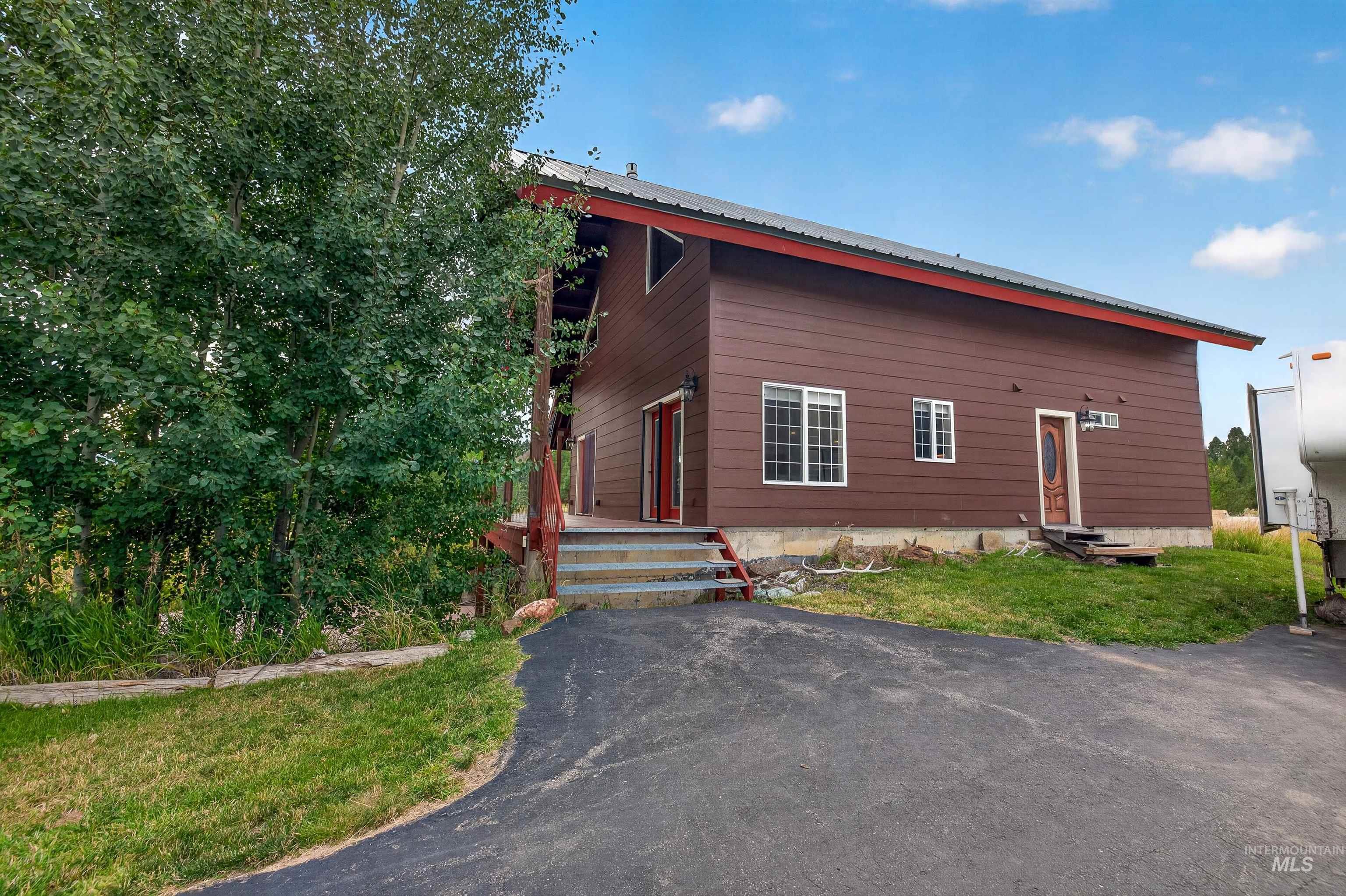 98999480 Property Photo 37