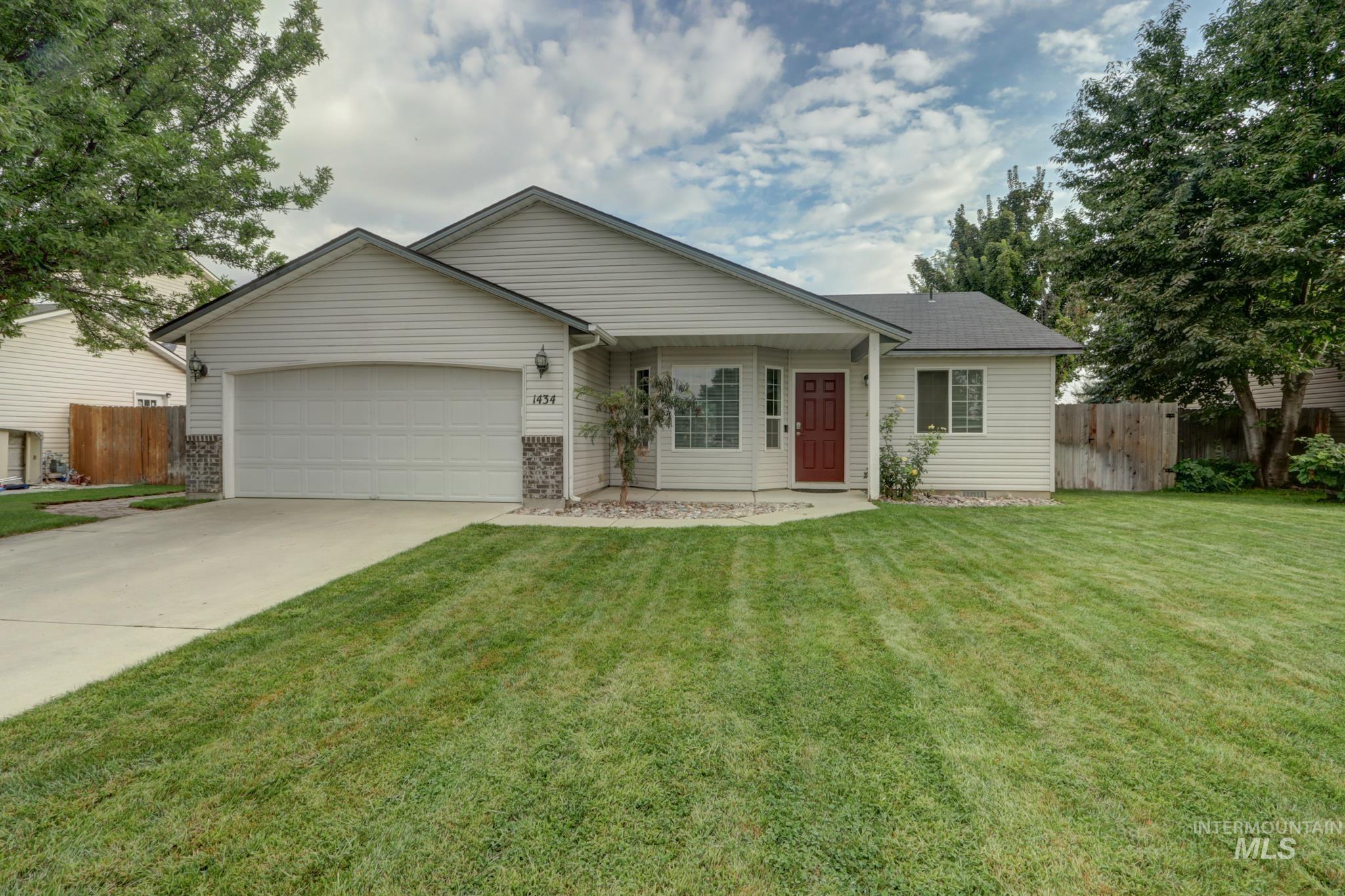 1434 Peregrine Drive Property Photo 3