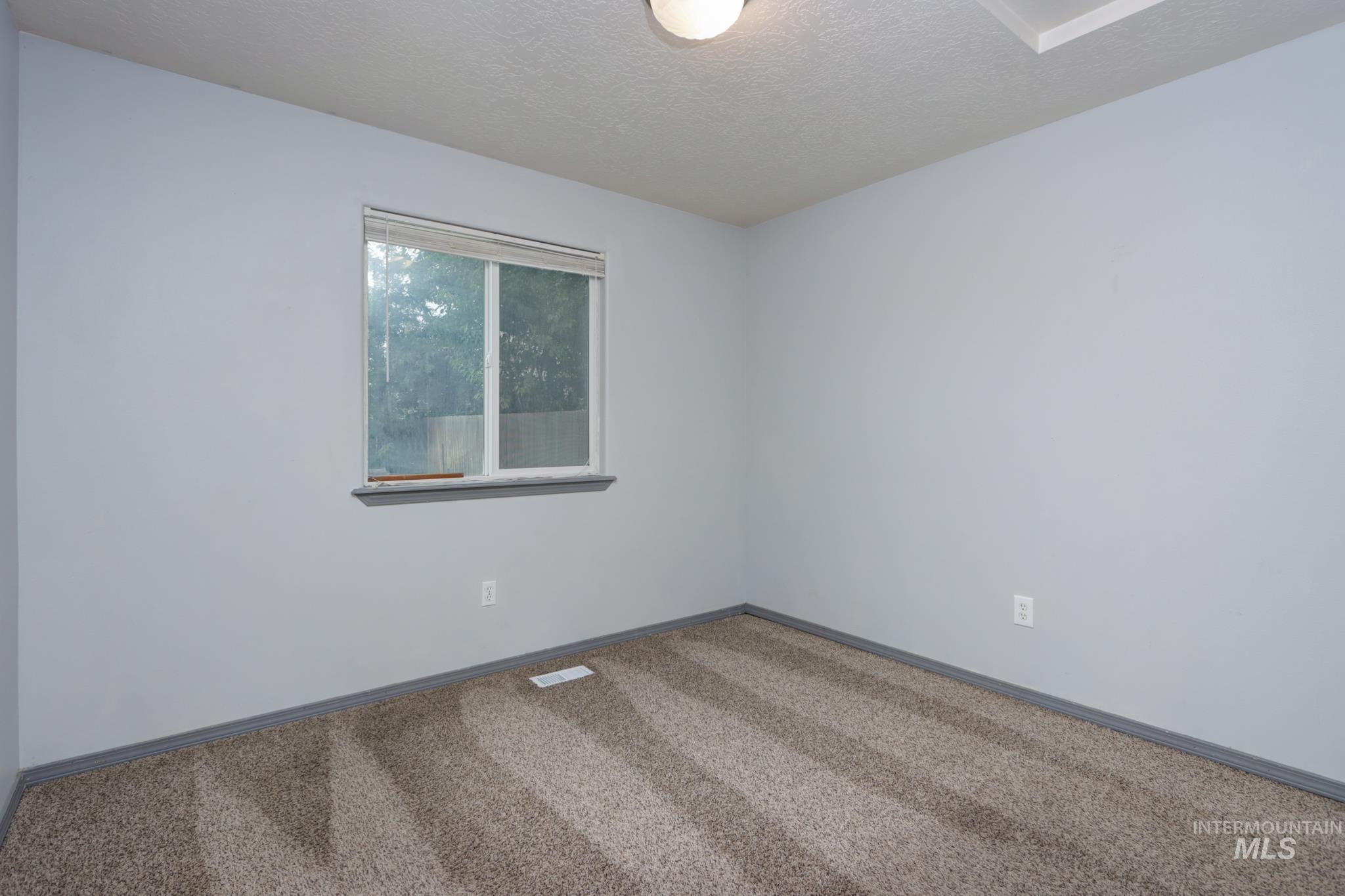 1434 Peregrine Drive Property Photo 23