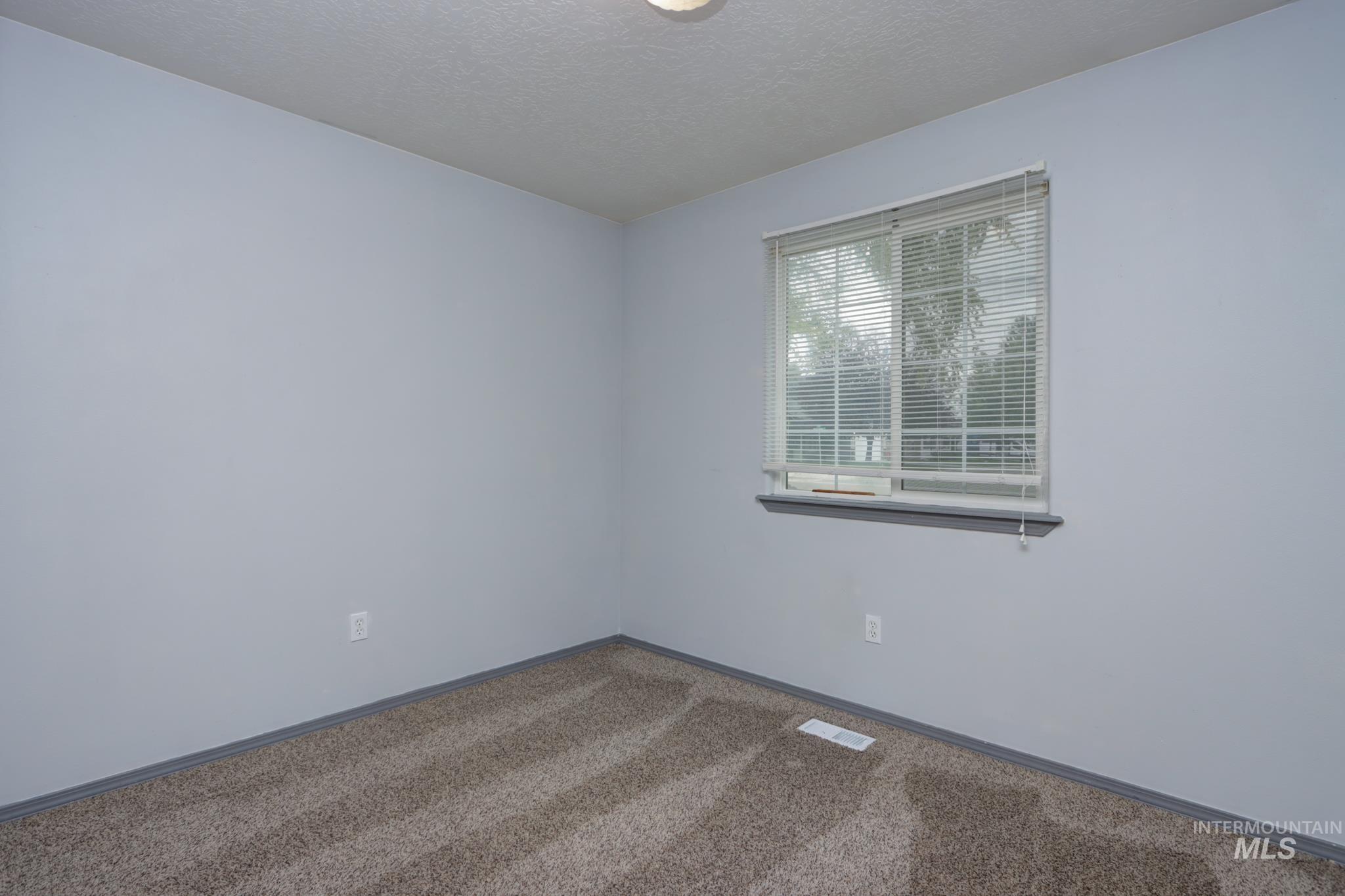 1434 Peregrine Drive Property Photo 26