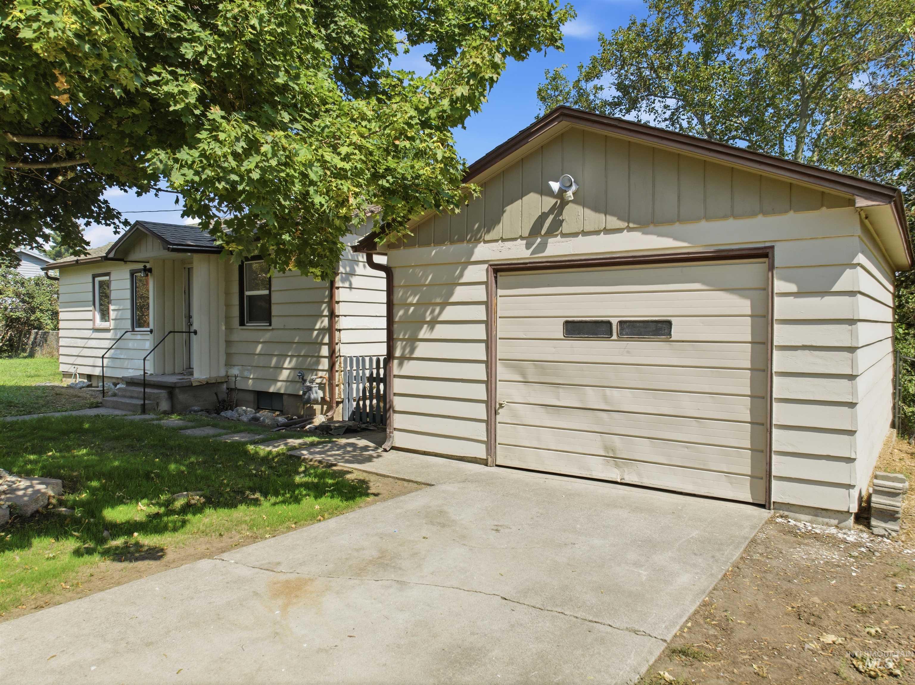 2123 Schaefer Property Photo 23