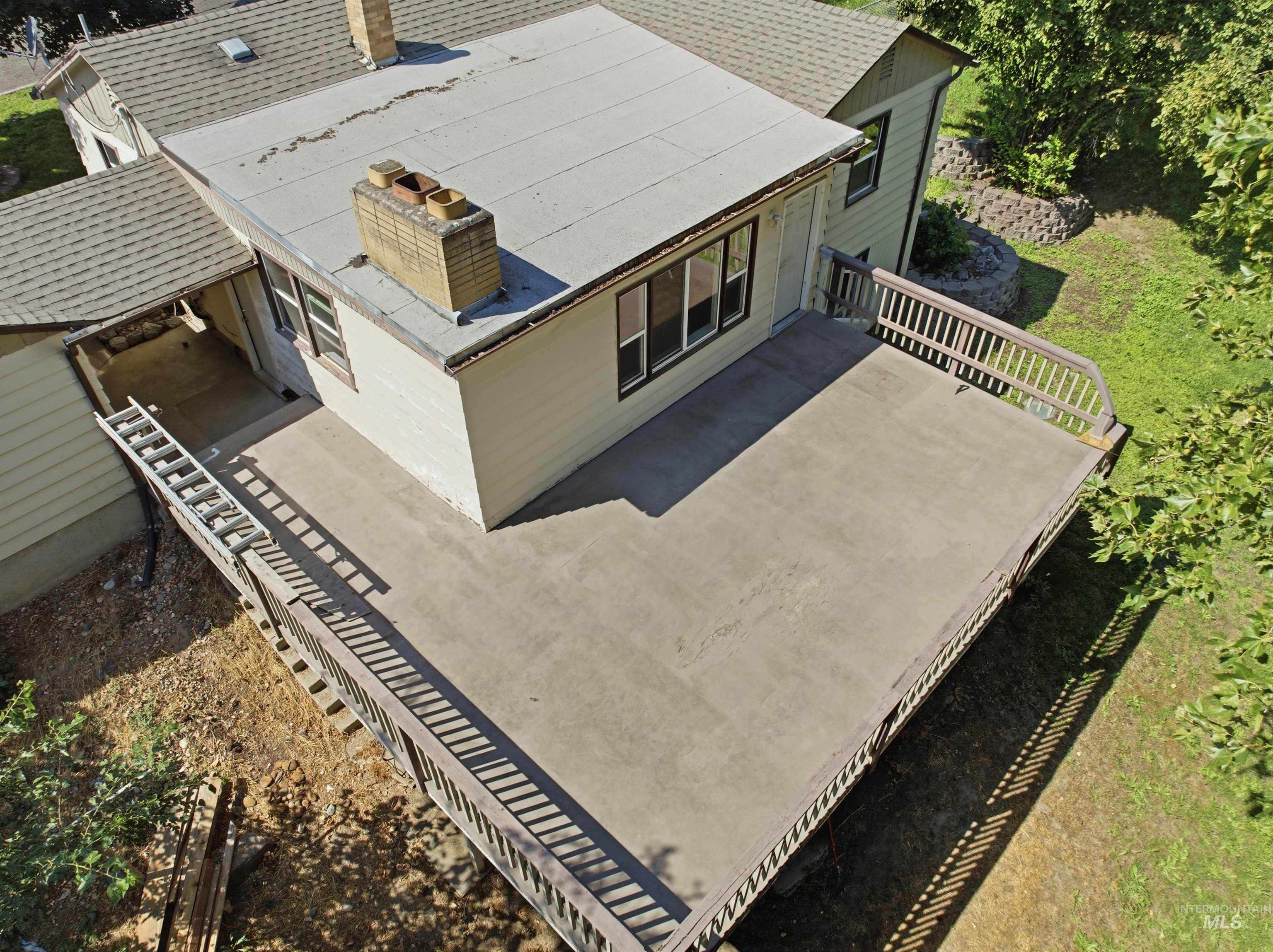 2123 Schaefer Property Photo 29