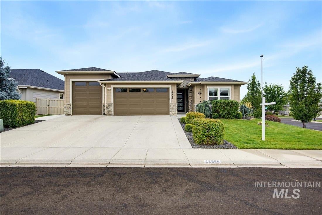 11555 W Pathview St Property Photo 3