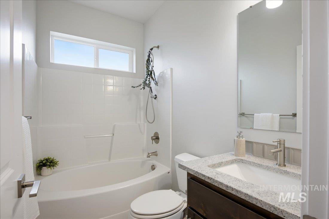 11555 W Pathview St Property Photo 9