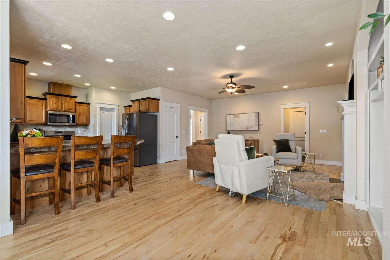853 W Mountain Ash Loop Property Photo 12