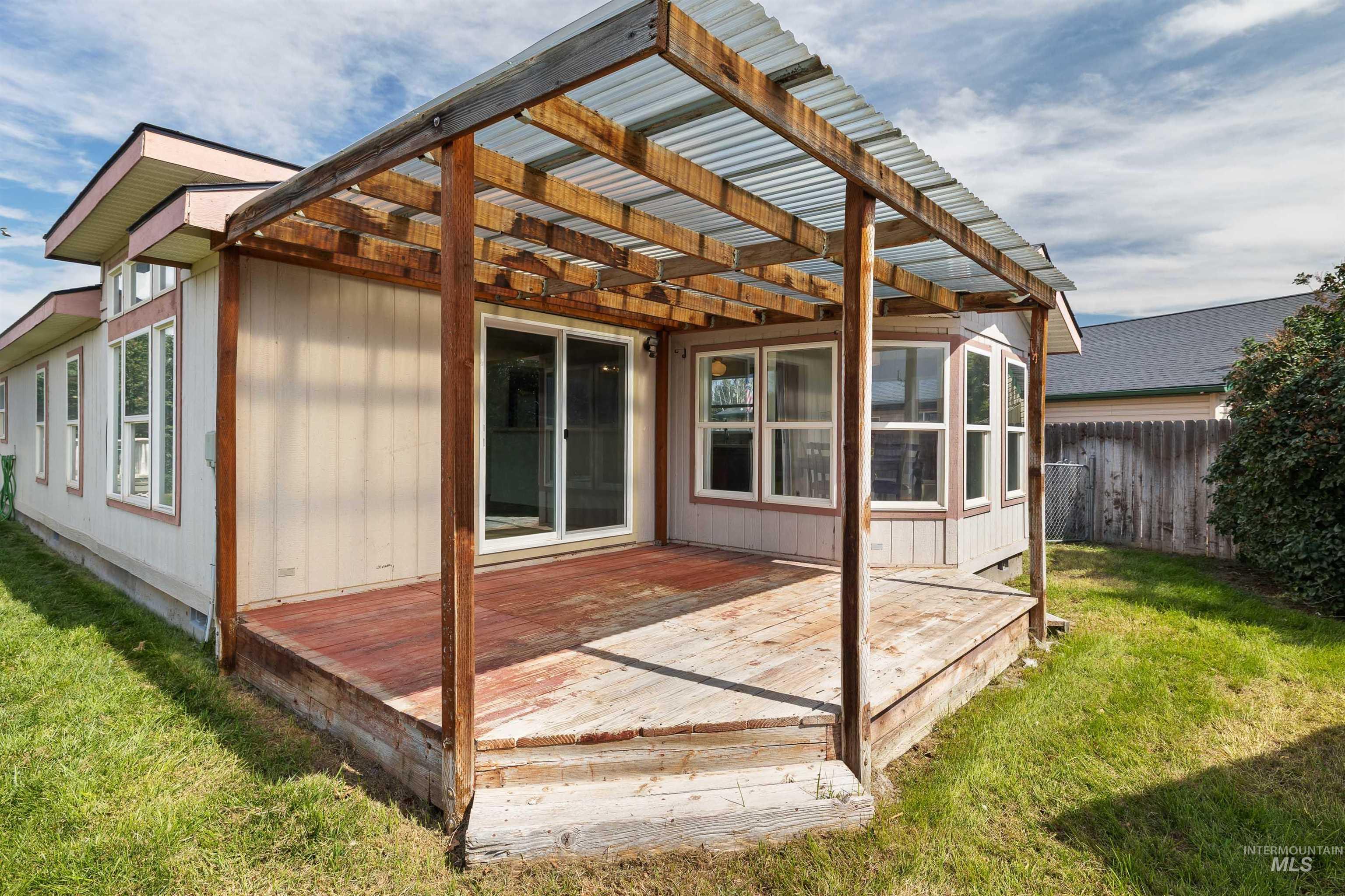 327 W Avenue I Property Photo 29