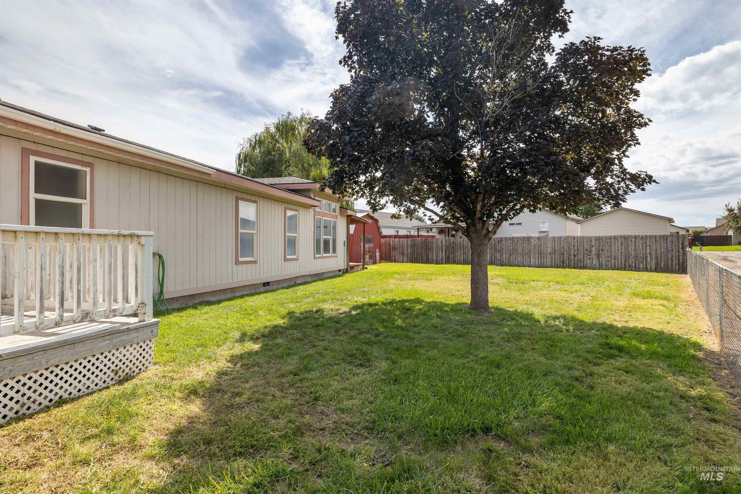 327 W Avenue I Property Photo 31