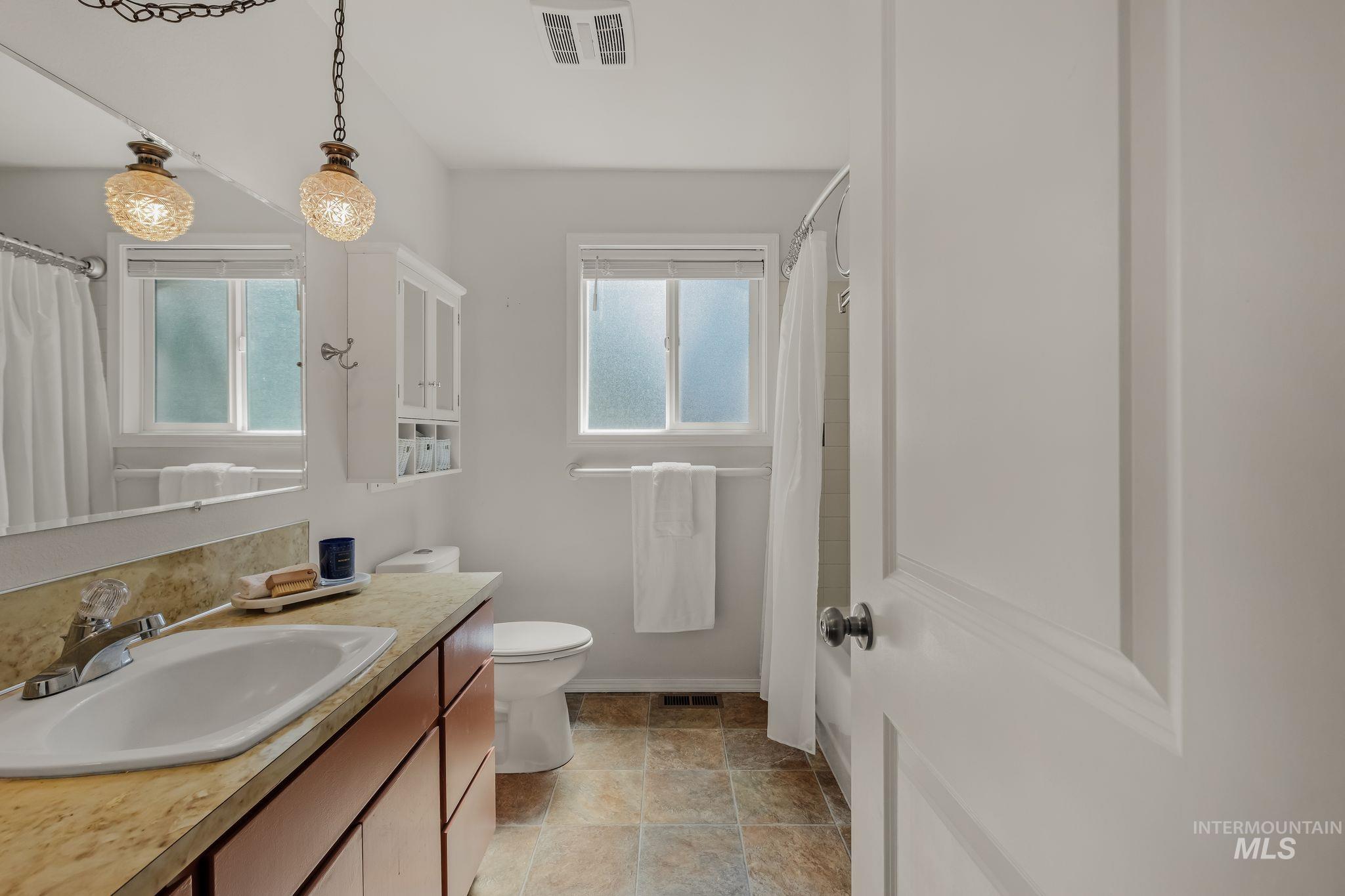 2746 Florence Court Property Photo 23