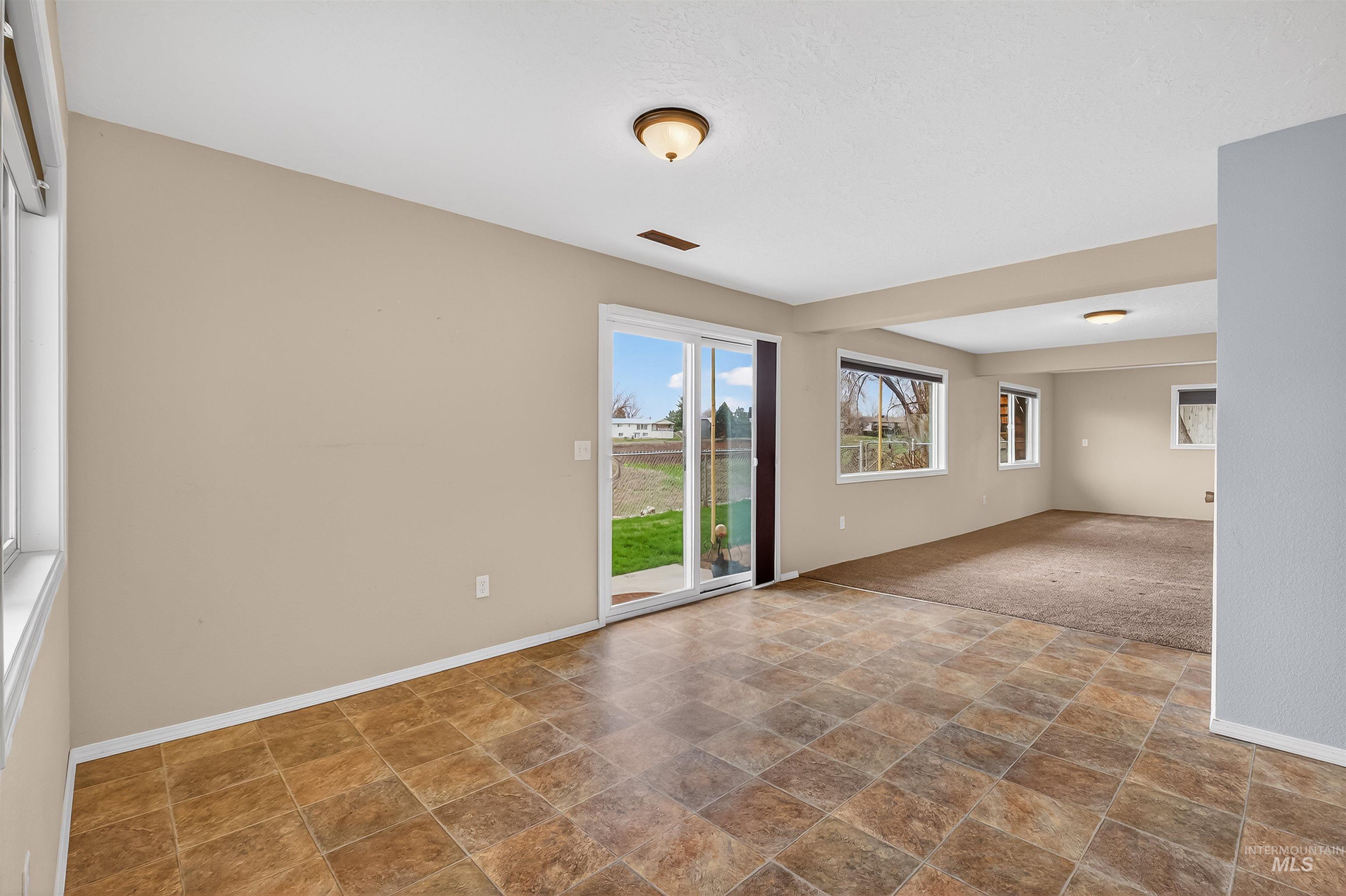 2746 Florence Court Property Photo 35