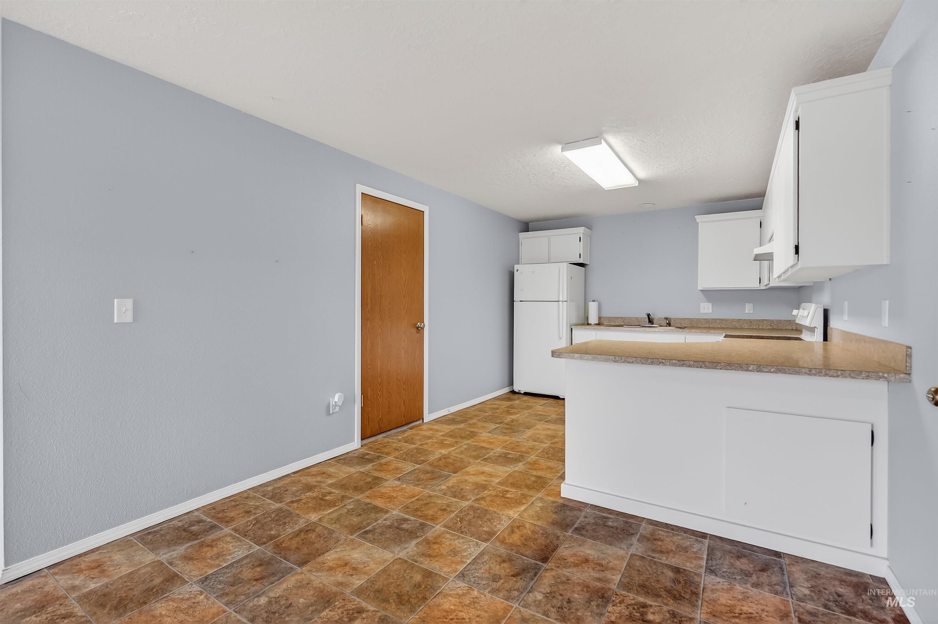 2746 Florence Court Property Photo 36