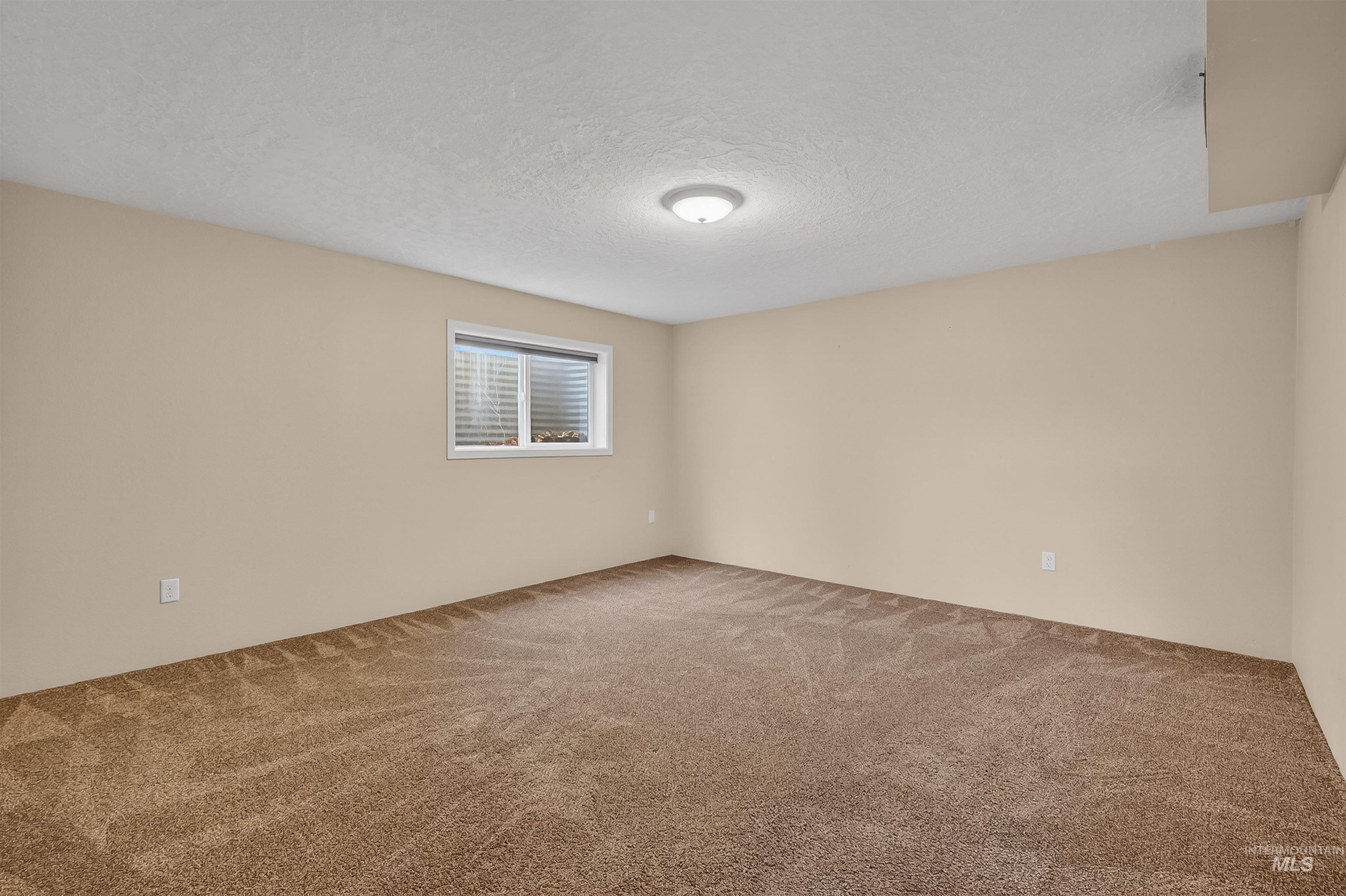 2746 Florence Court Property Photo 43