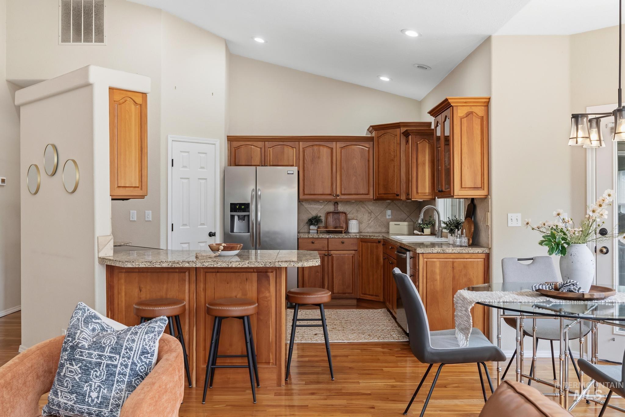 5856 N Brooklet Place Property Photo 15