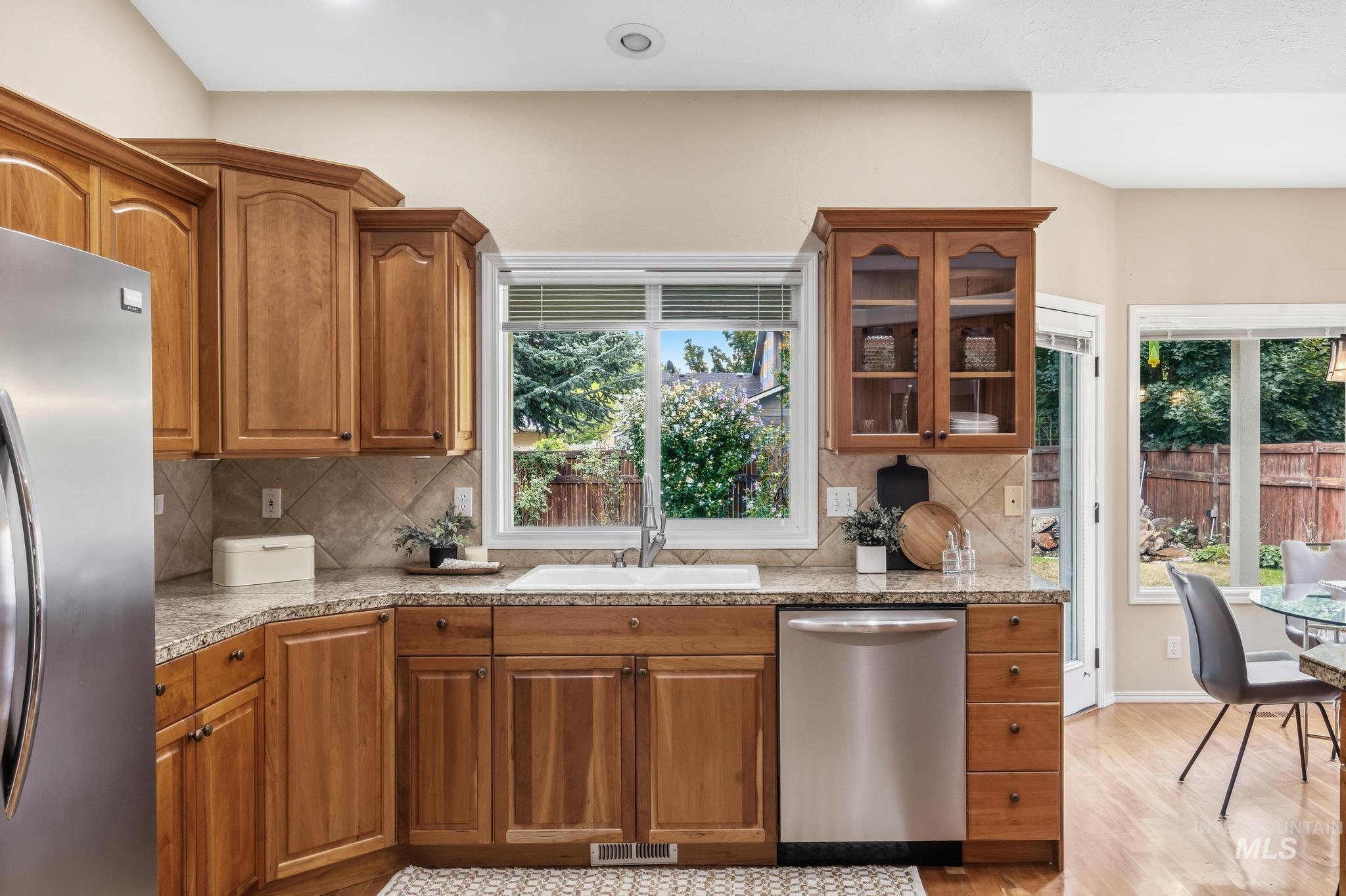5856 N Brooklet Place Property Photo 19