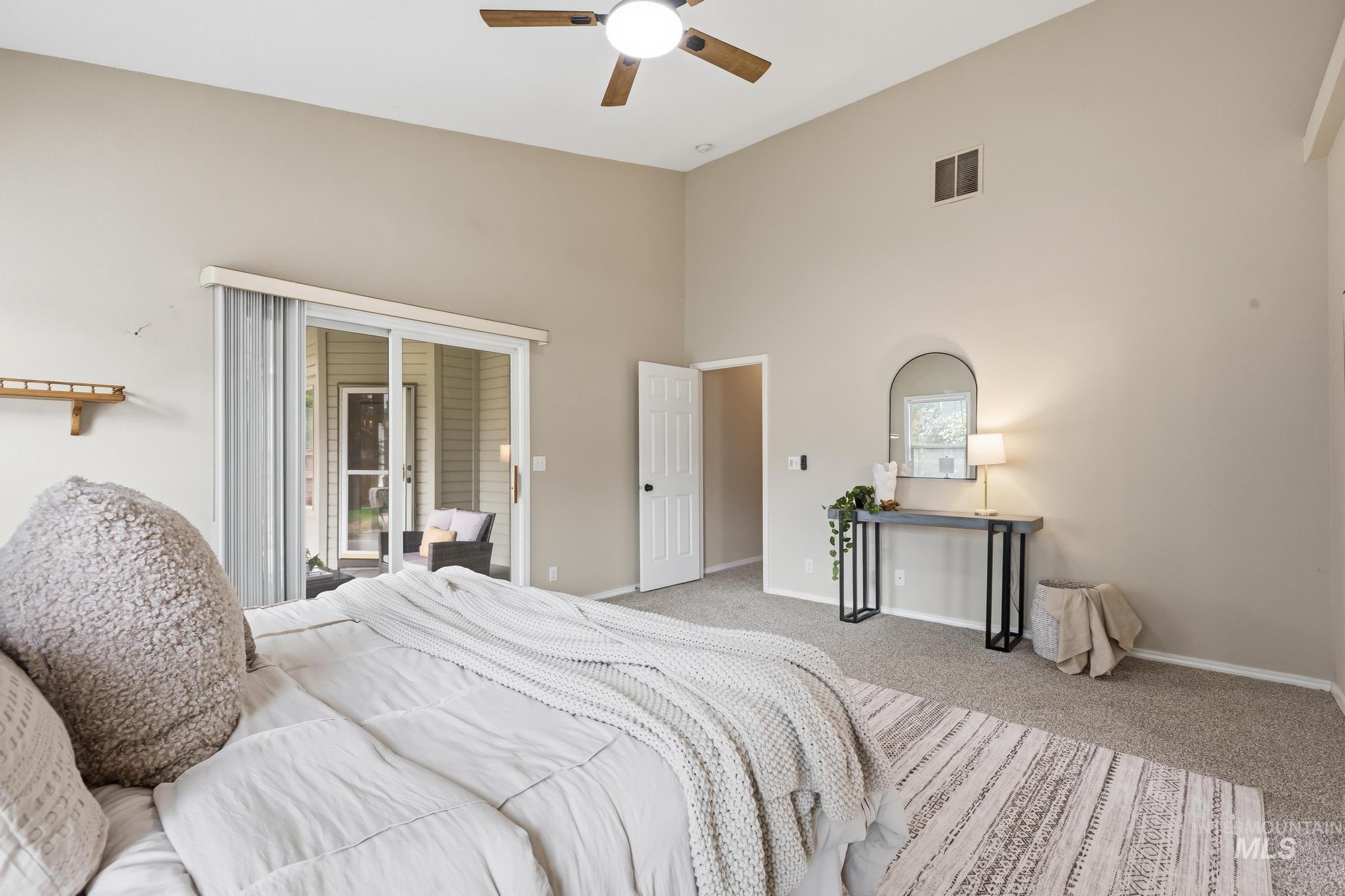 5856 N Brooklet Place Property Photo 24