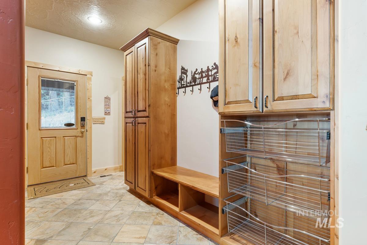 23 Landale Lane Property Photo 5