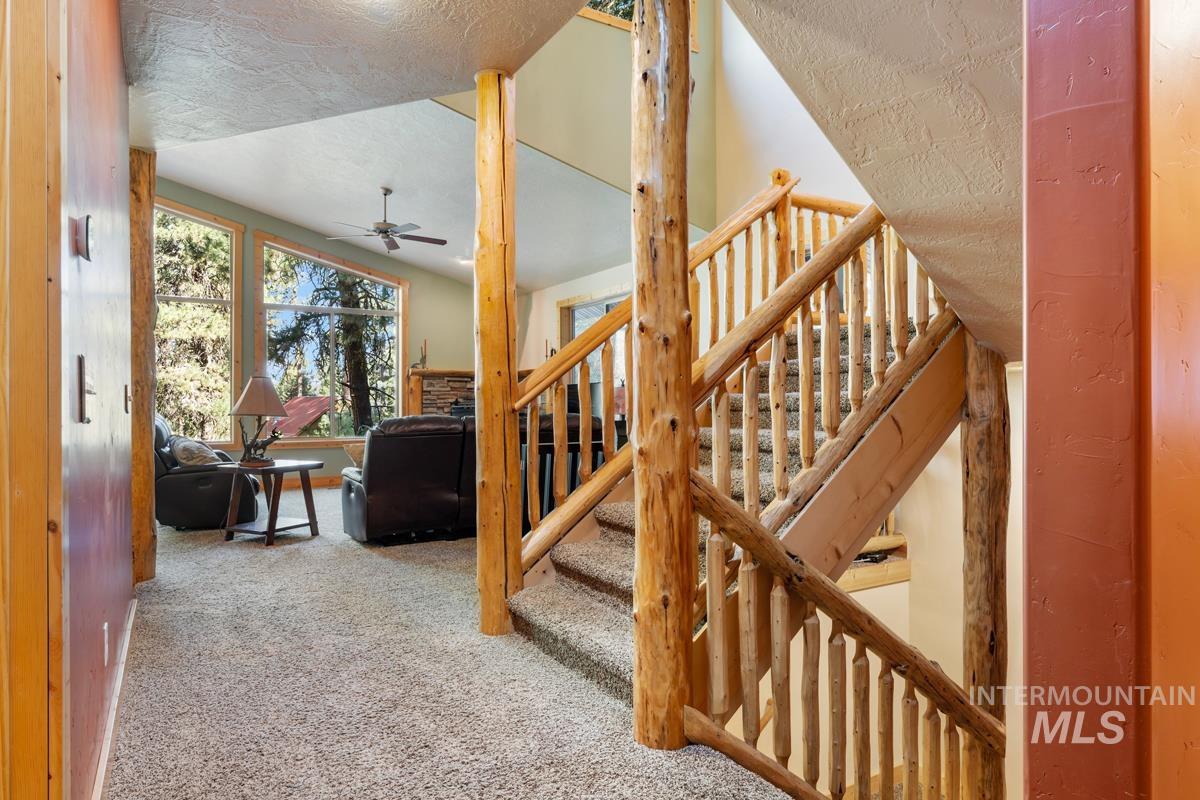 23 Landale Lane Property Photo 10