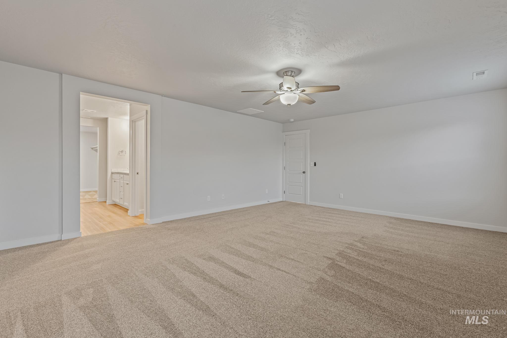 5892 S Nordean Ave Property Photo 10