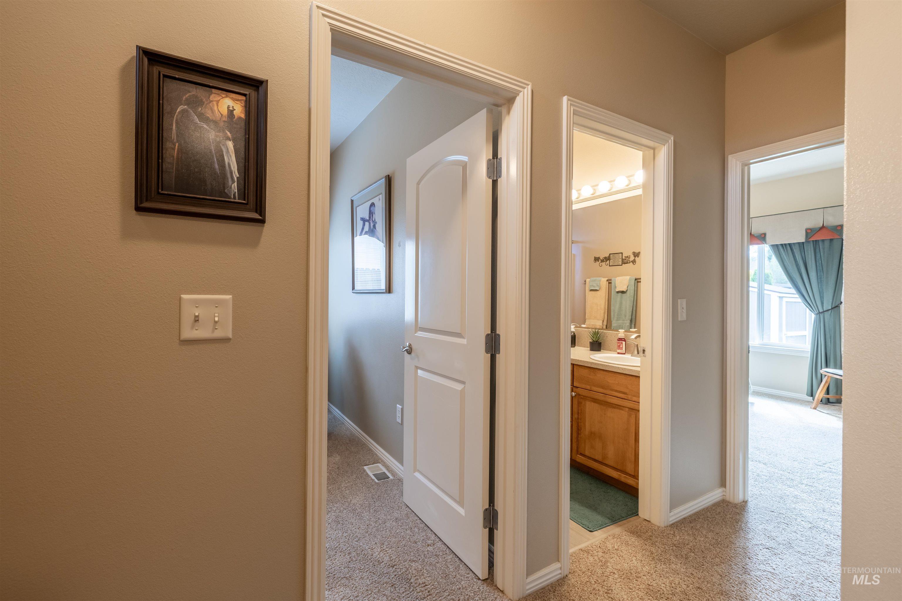 9451 W Pebblestream Dr Property Photo 13