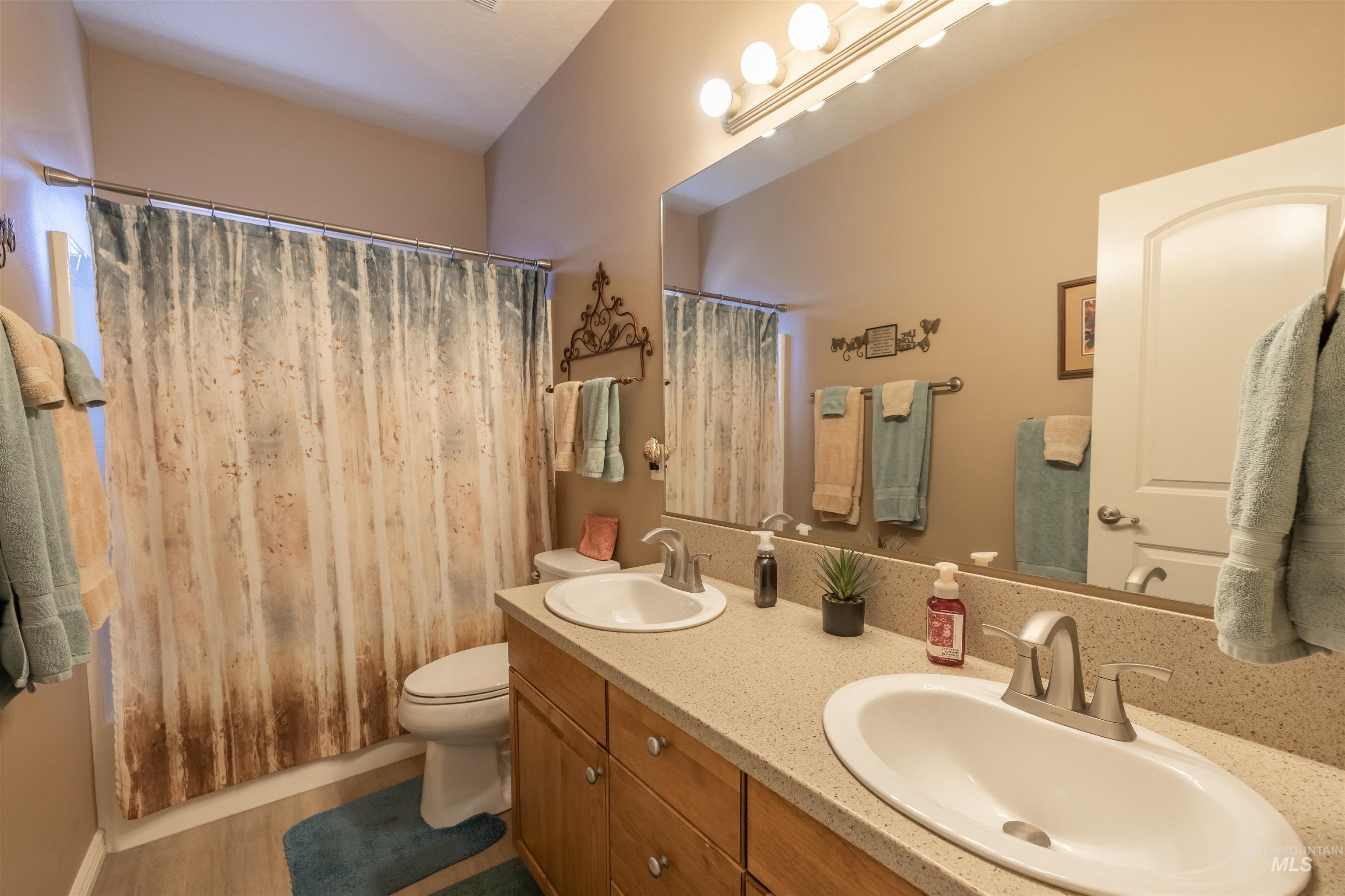 9451 W Pebblestream Dr Property Photo 18