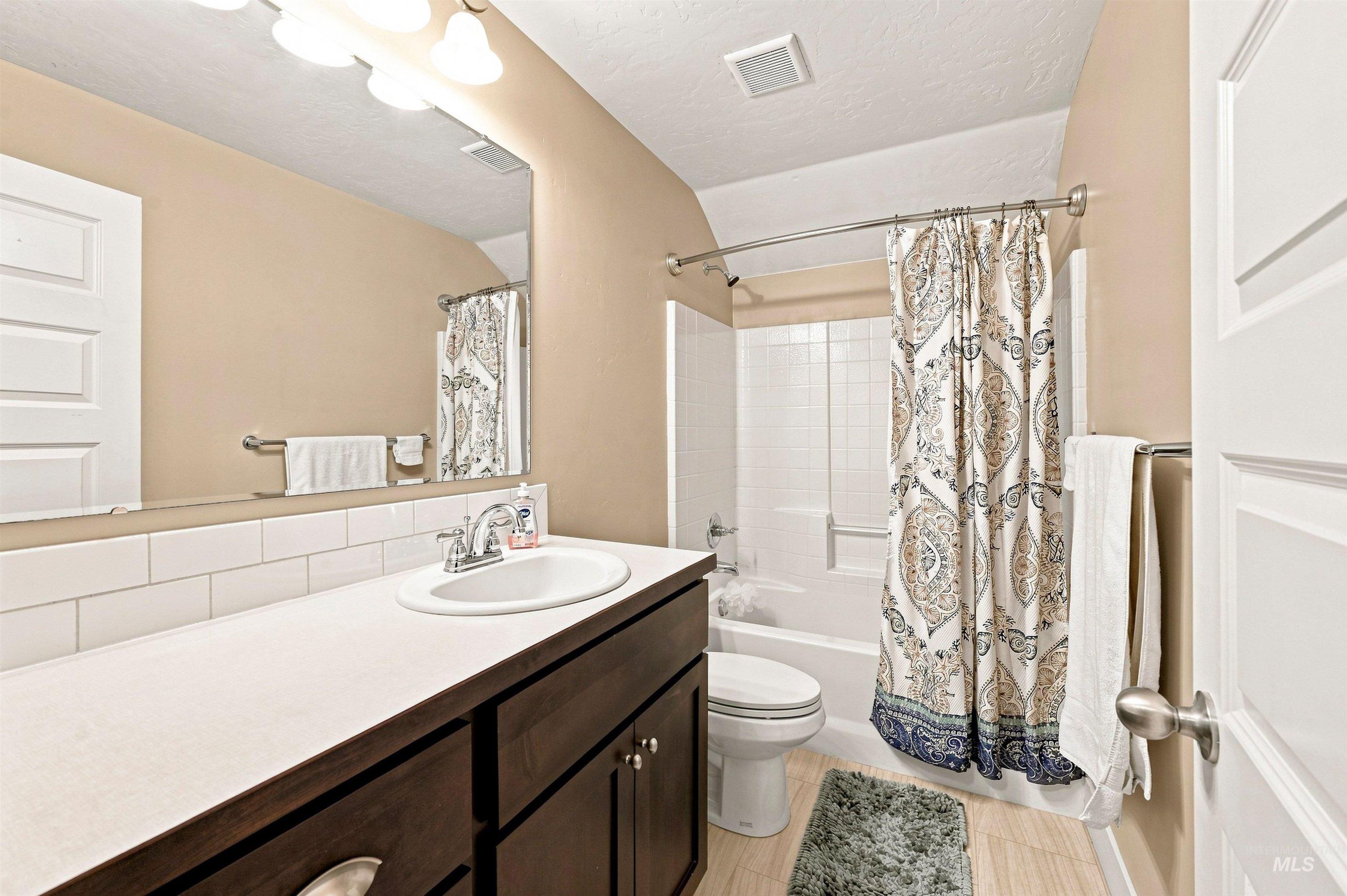 3888 N Annata Ave Property Photo 26