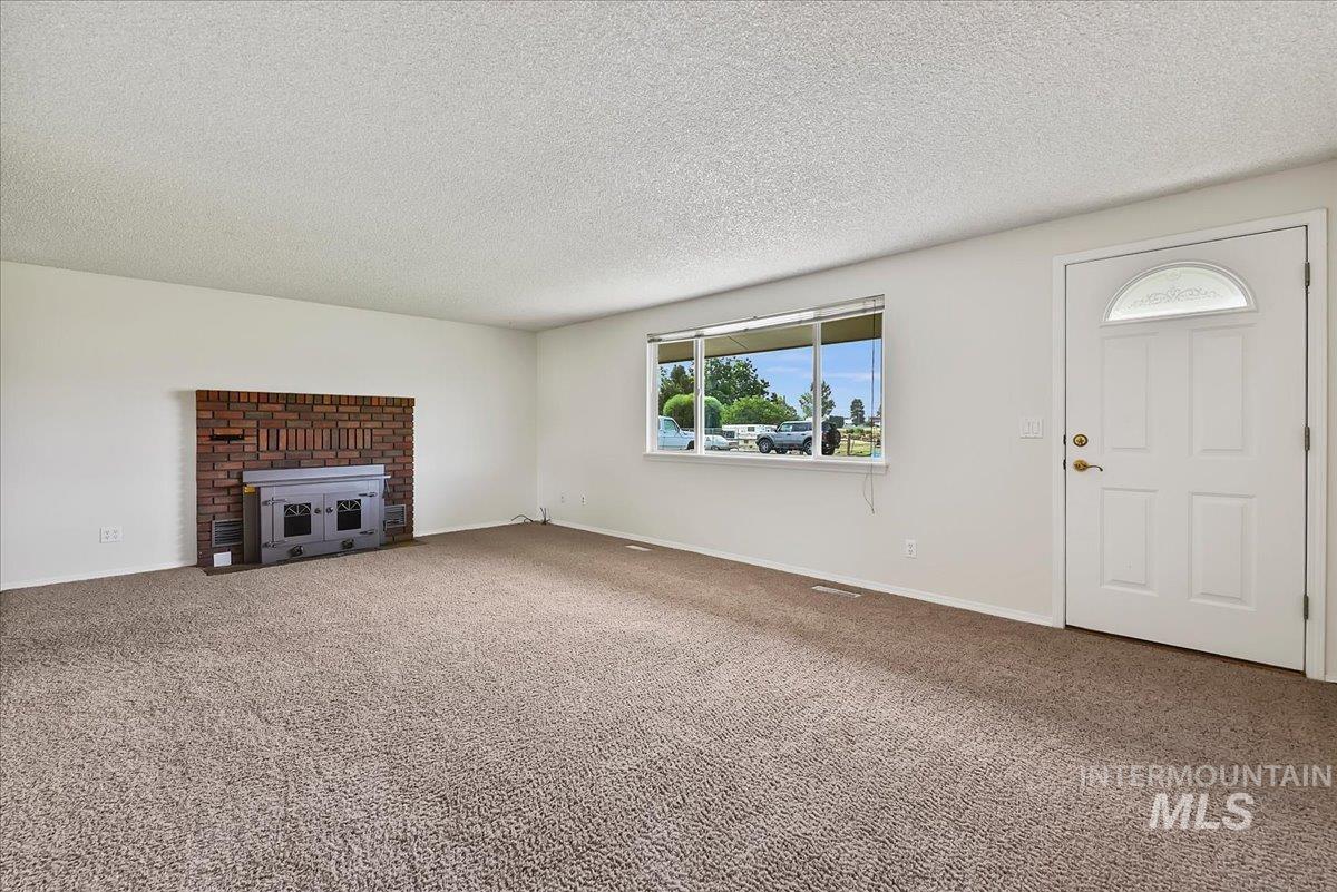 5022 Lasher Lane Property Photo 3