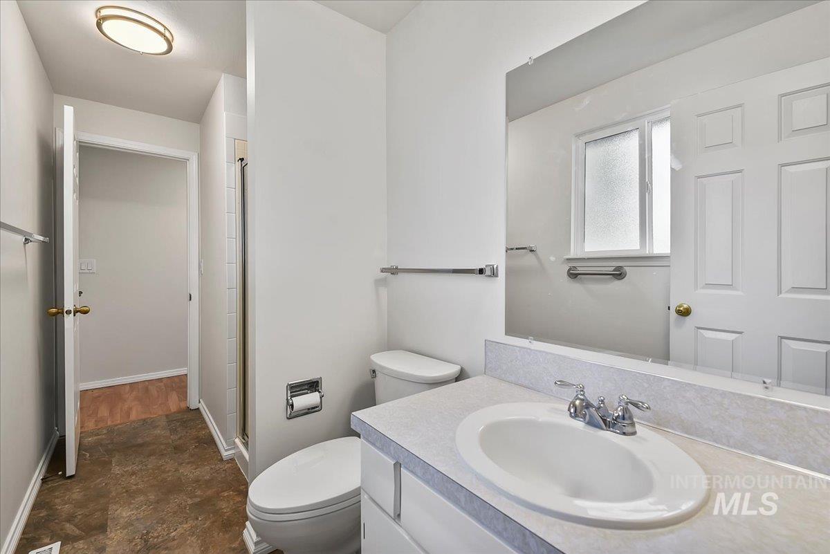 5022 Lasher Lane Property Photo 15
