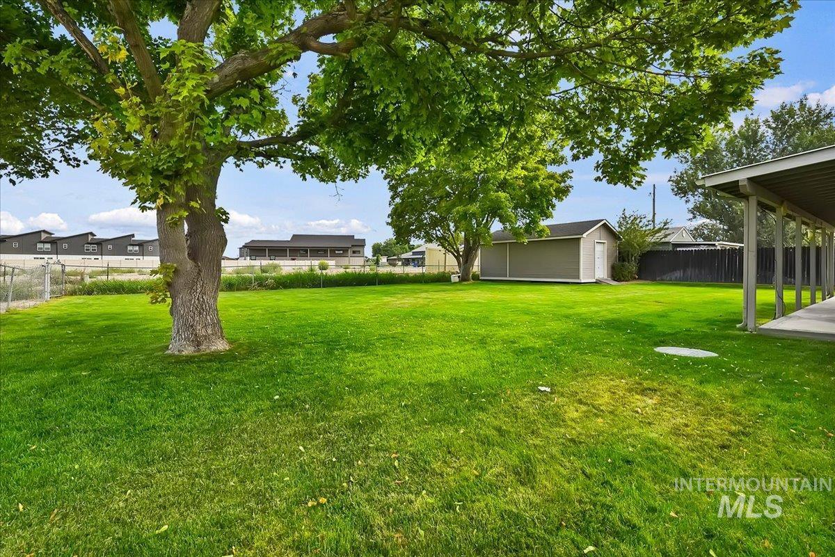 5022 Lasher Lane Property Photo 21