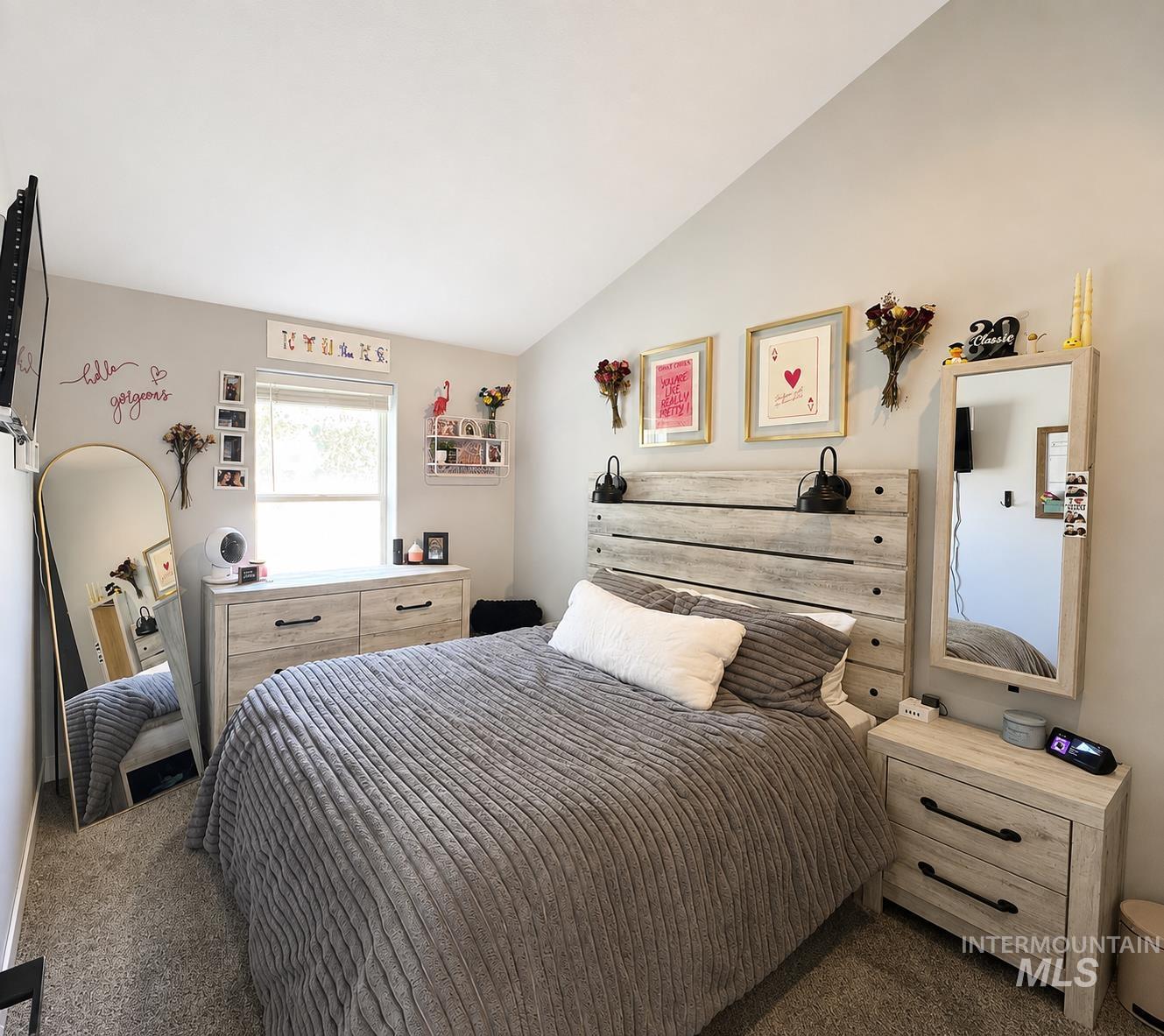 658 Crocus Ln Property Photo 13