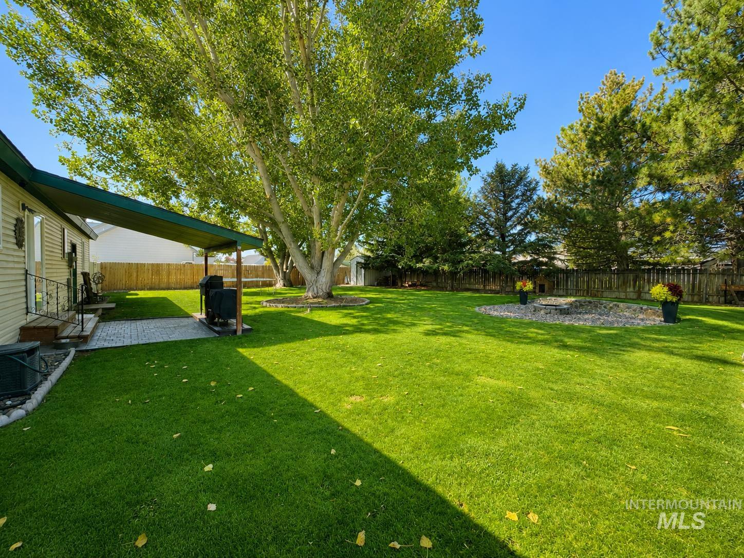 658 Crocus Ln Property Photo 21