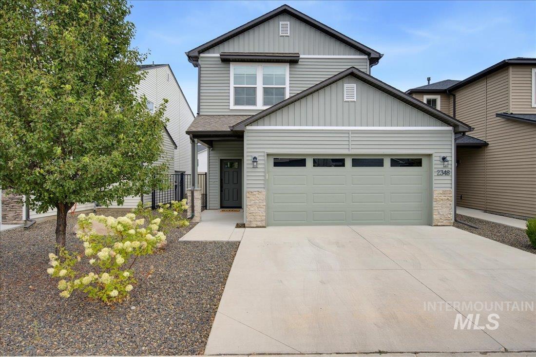 2348 E Tiger Lily Dr Property Photo 1