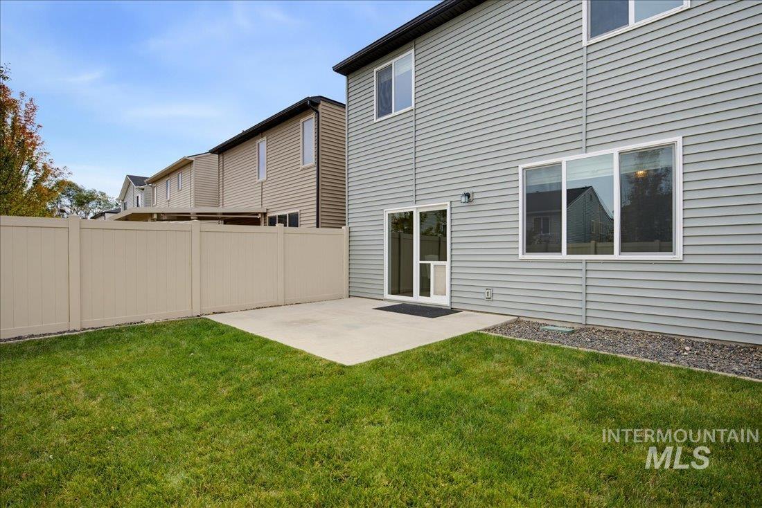 2348 E Tiger Lily Dr Property Photo 34