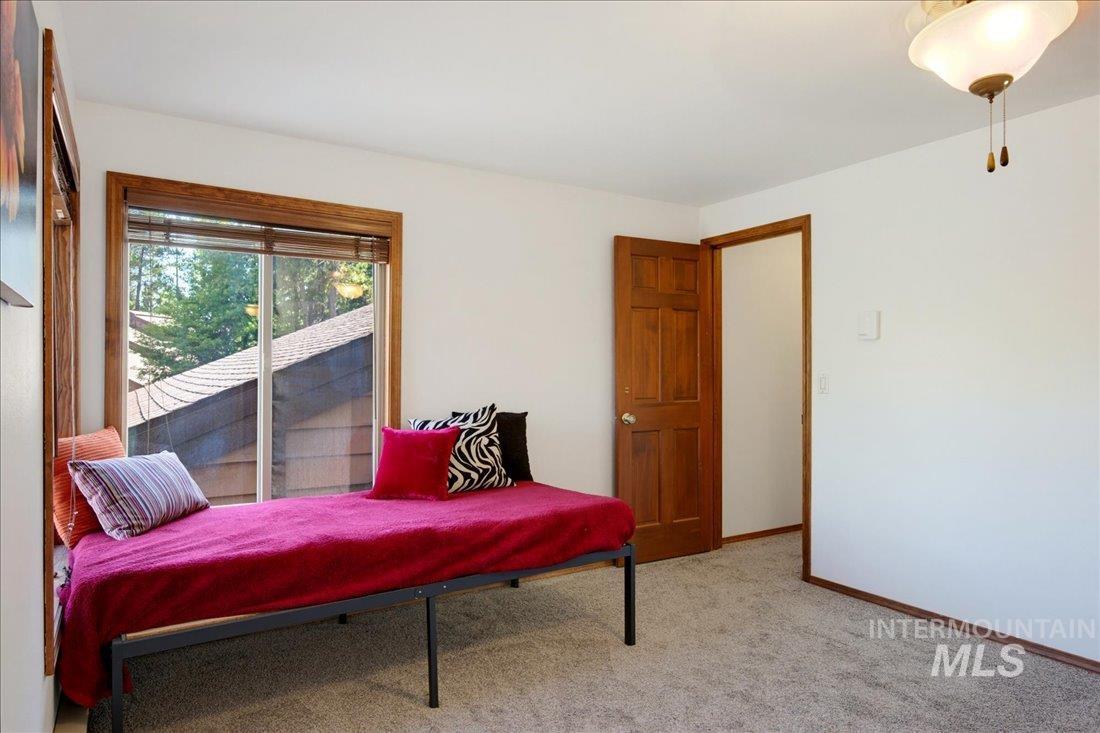 1630 Davis Ave Property Photo 9
