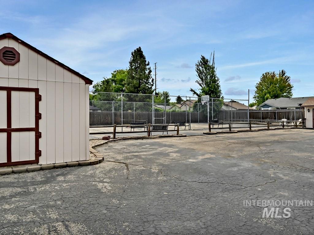 1945 S Mayflower Property Photo 35