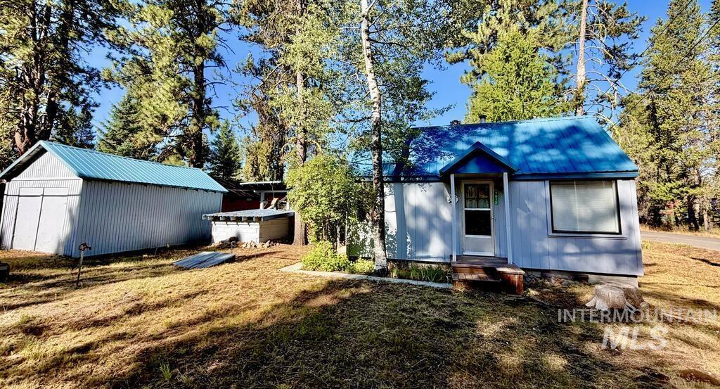 1912 Pilgrim Cove Road Property Photo 1