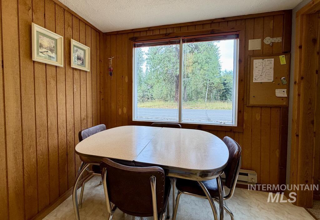 1912 Pilgrim Cove Road Property Photo 9