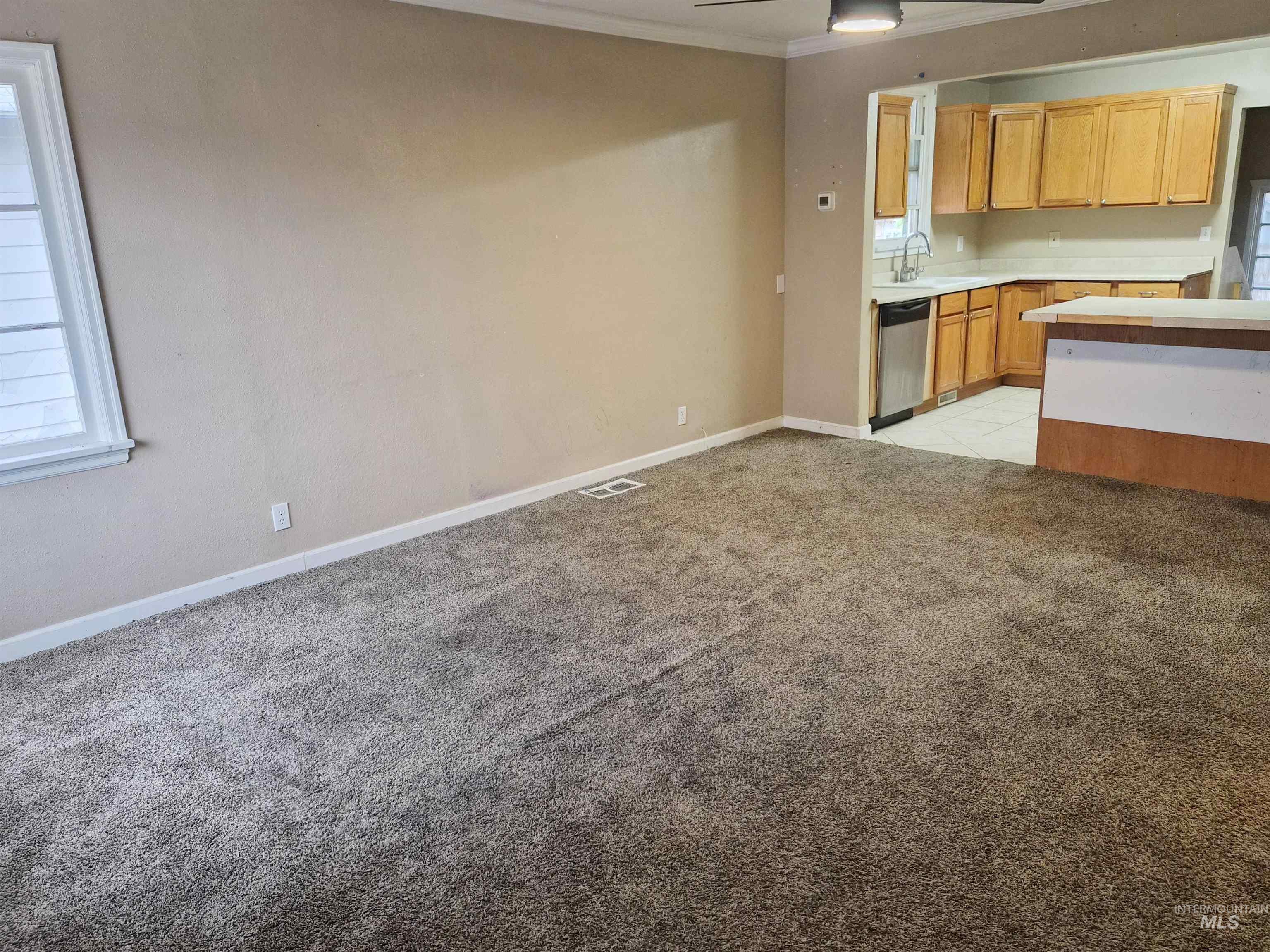 1147 N Hayes Property Photo 12