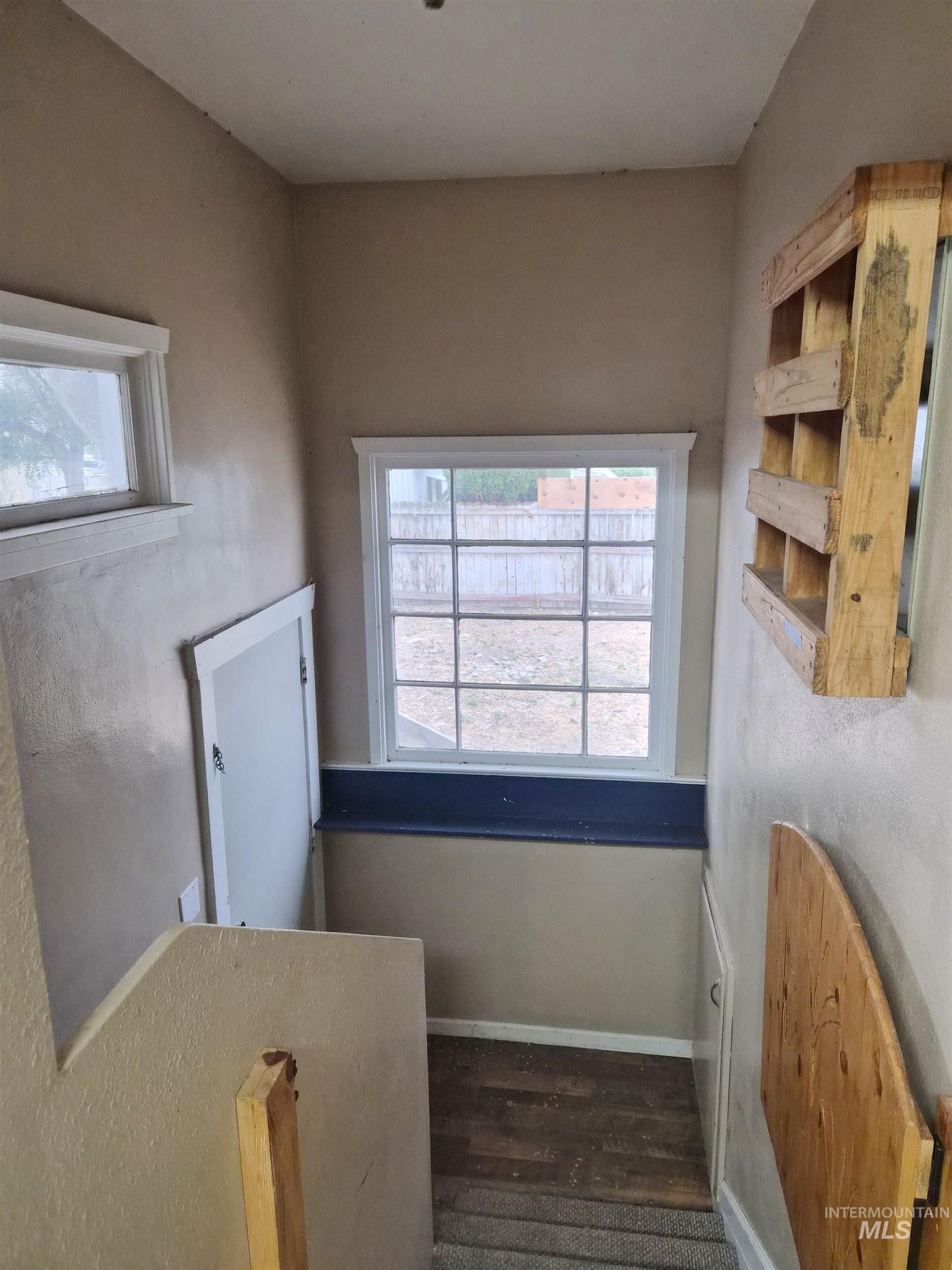 1147 N Hayes Property Photo 16