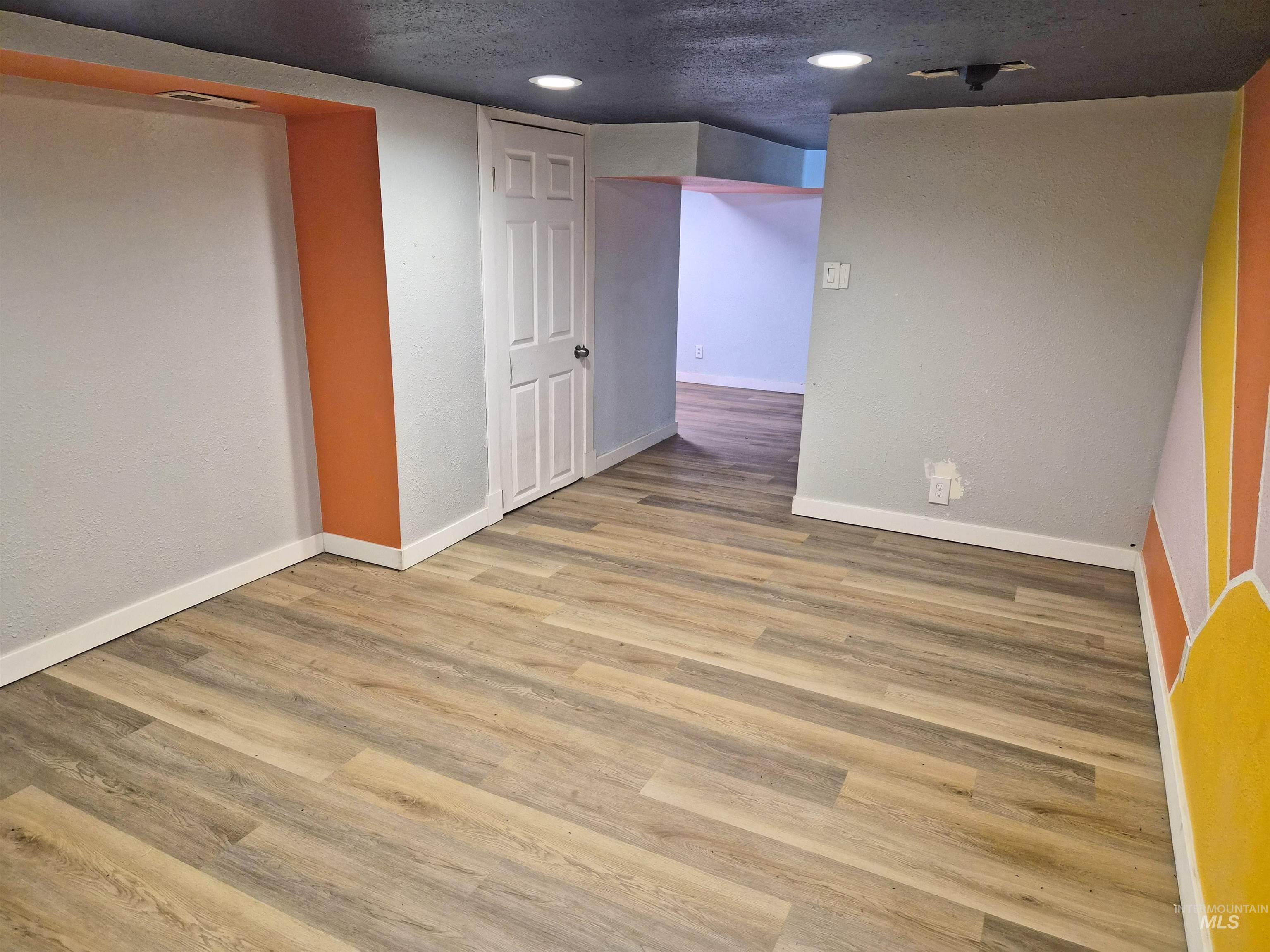 1147 N Hayes Property Photo 18