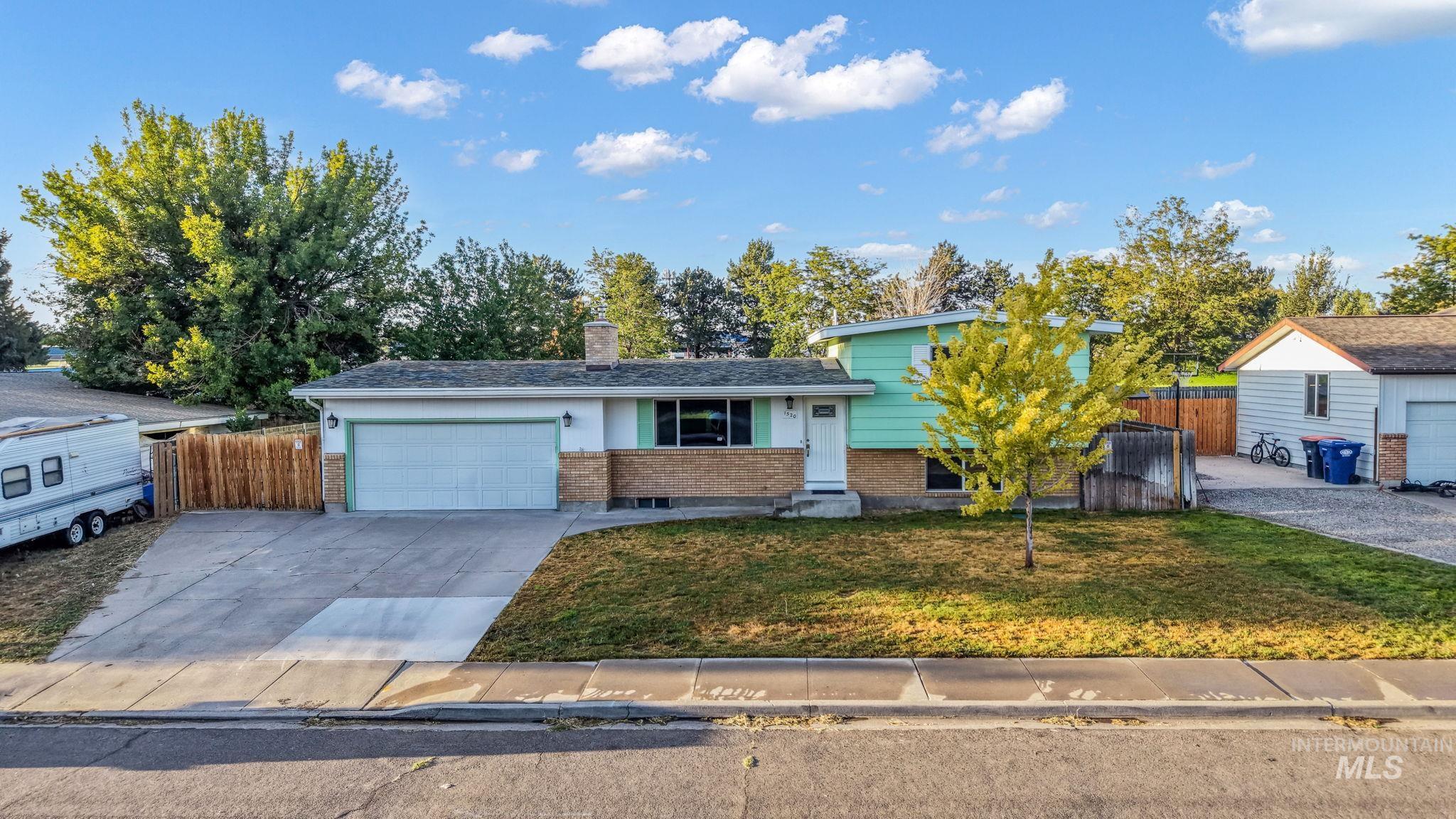 1520 Princeton Dr Property Photo 42