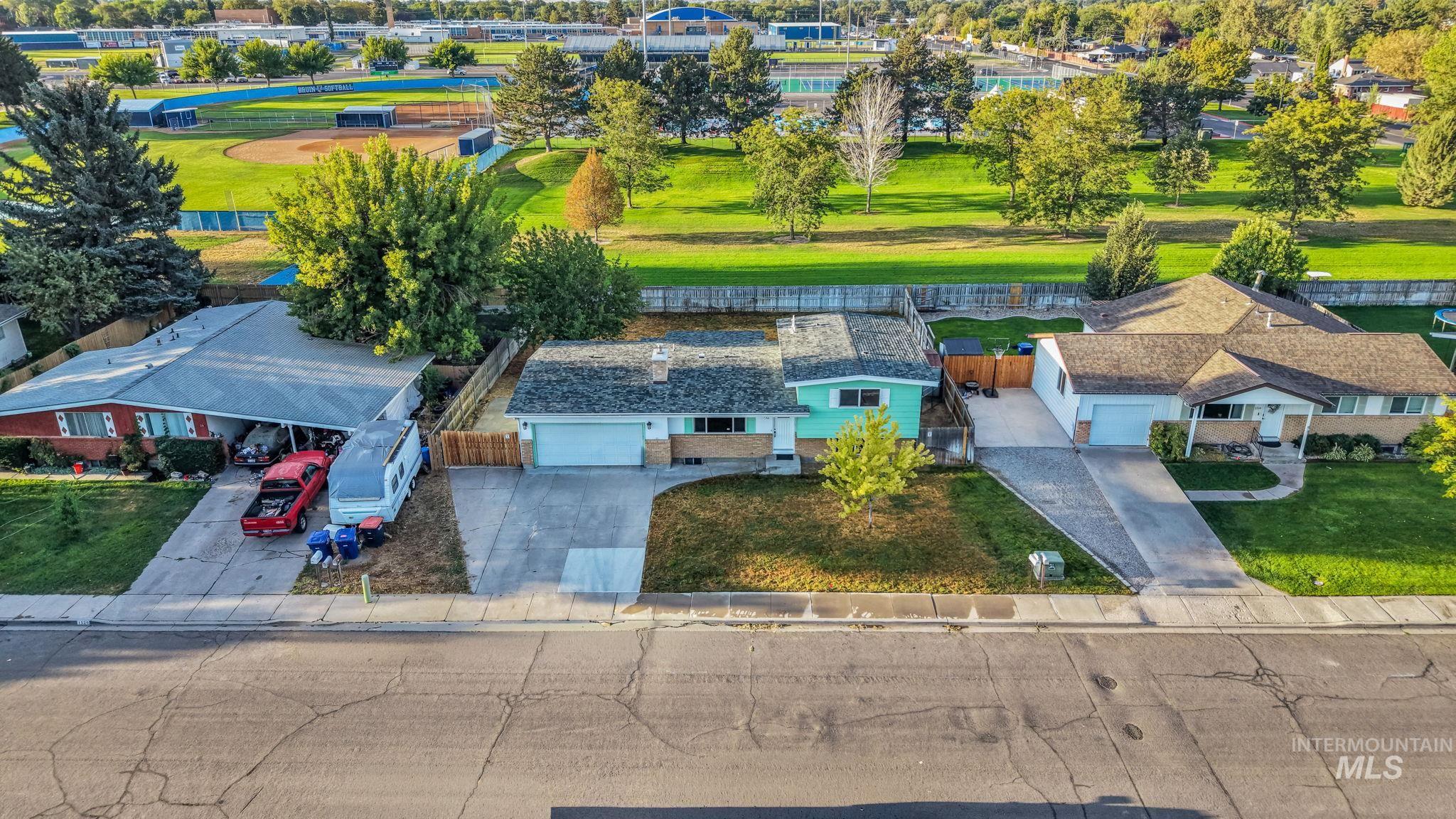 1520 Princeton Dr Property Photo 44
