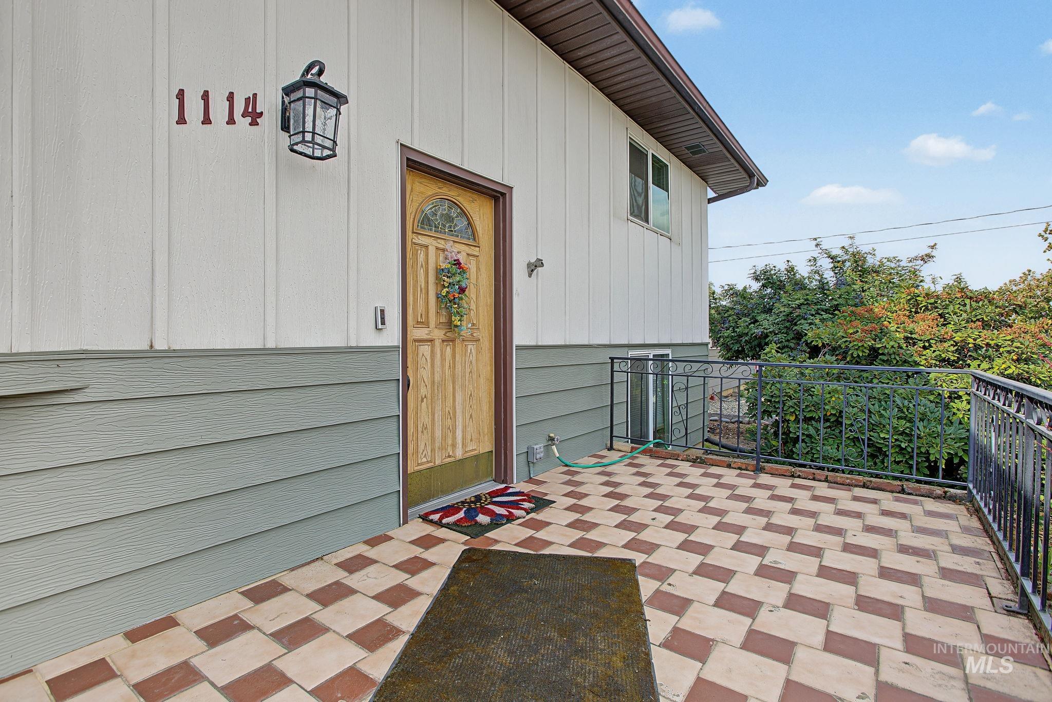 1114 Alder Drive Property Photo 3