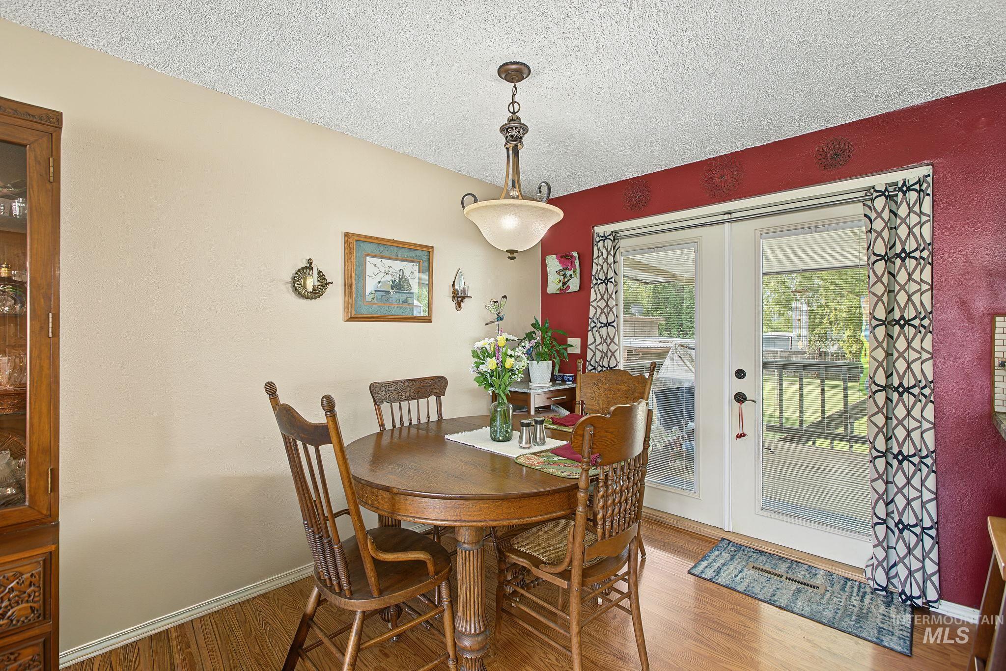 1114 Alder Drive Property Photo 9
