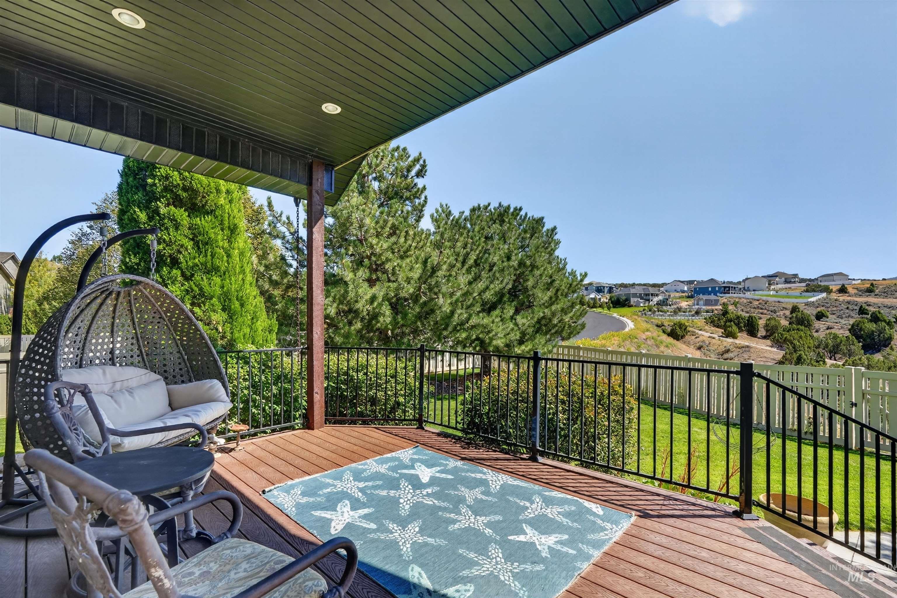 1408 Stoneridge Drive Property Photo 10