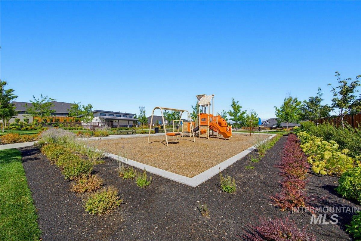 1294 W Tenzing Ct Property Photo 46