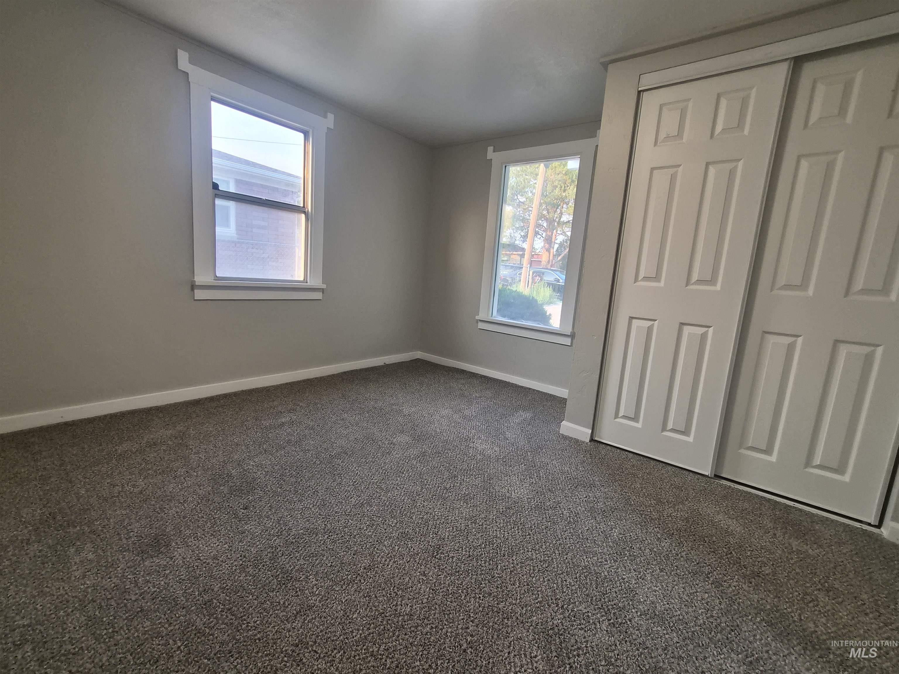599 Jefferson St Property Photo 16