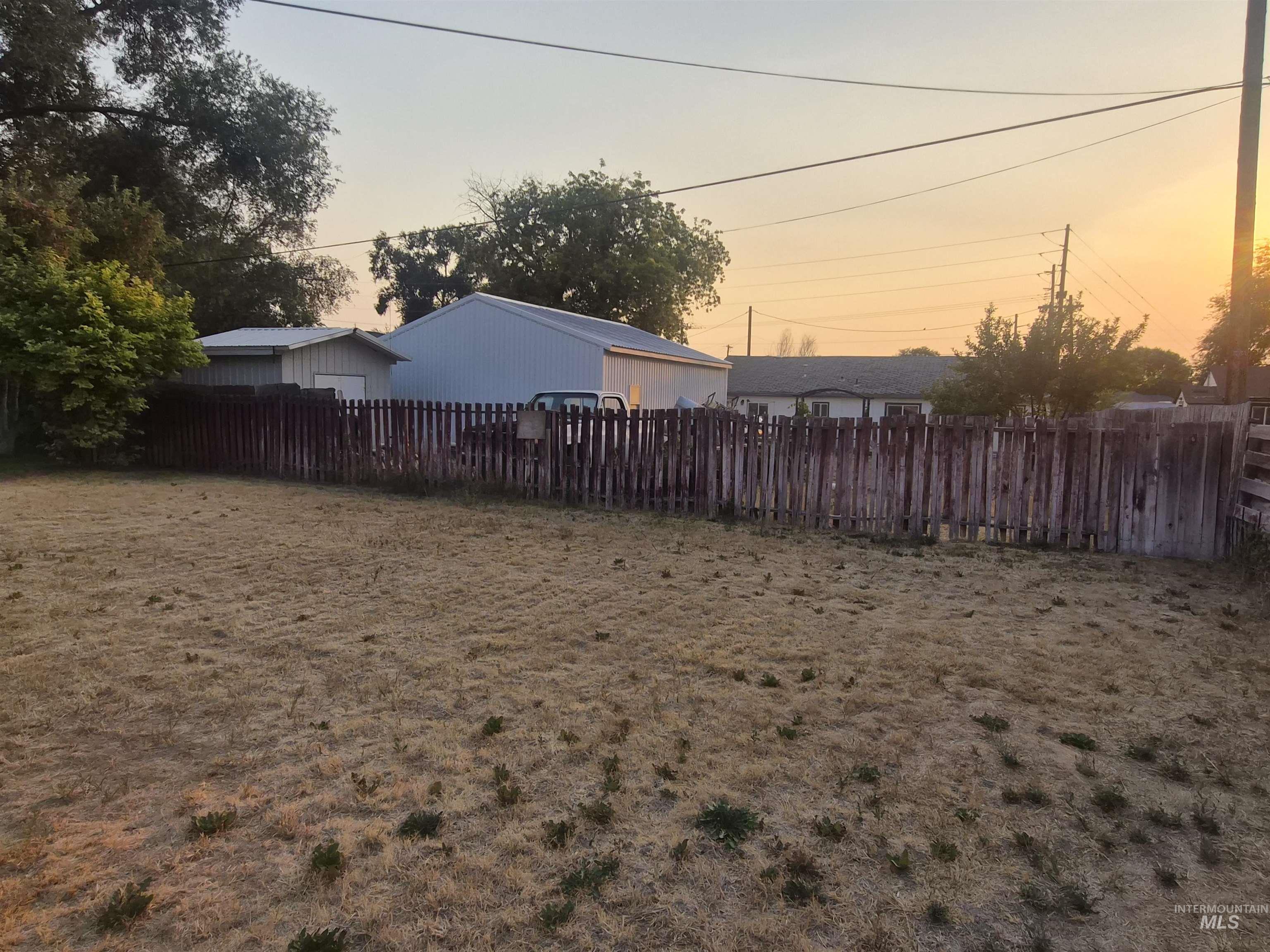 599 Jefferson St Property Photo 21